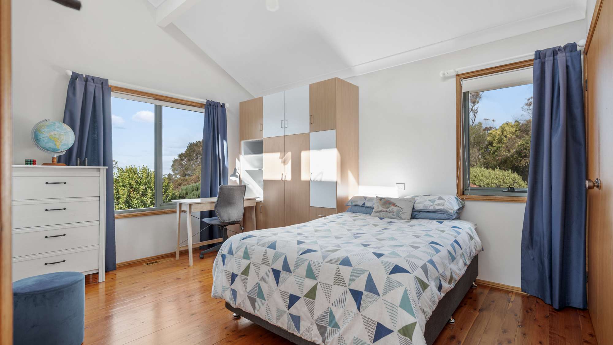 17 Sutton Street, Woodford, NSW 2778 AUS