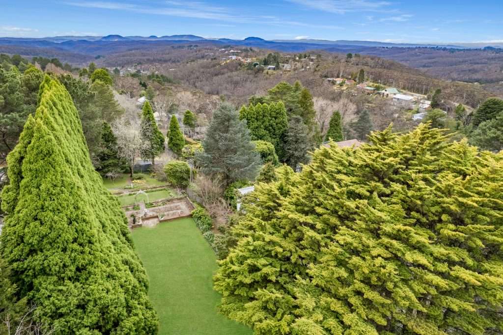 5 Churchill Street, Leura, NSW 2780 AUS
