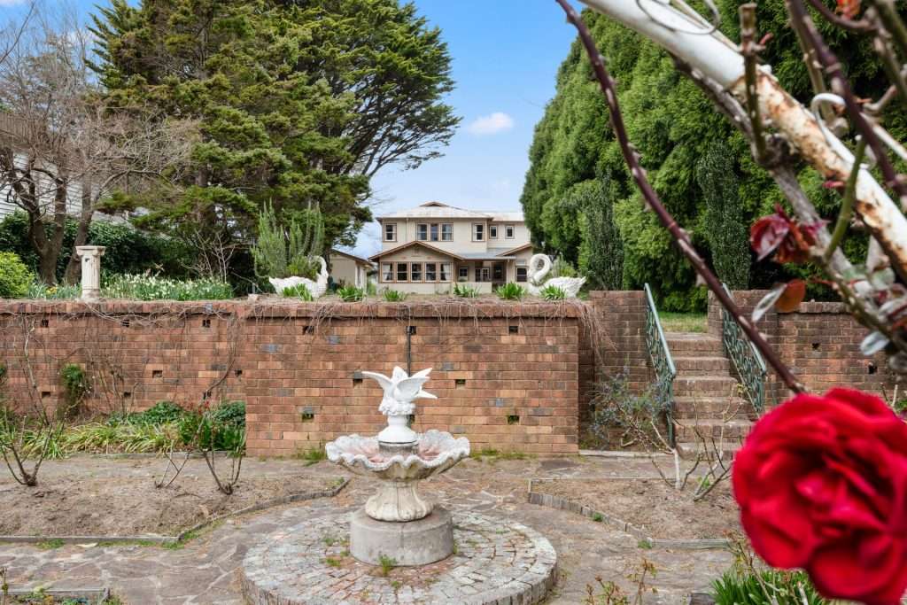 5 Churchill Street, Leura, NSW 2780 AUS