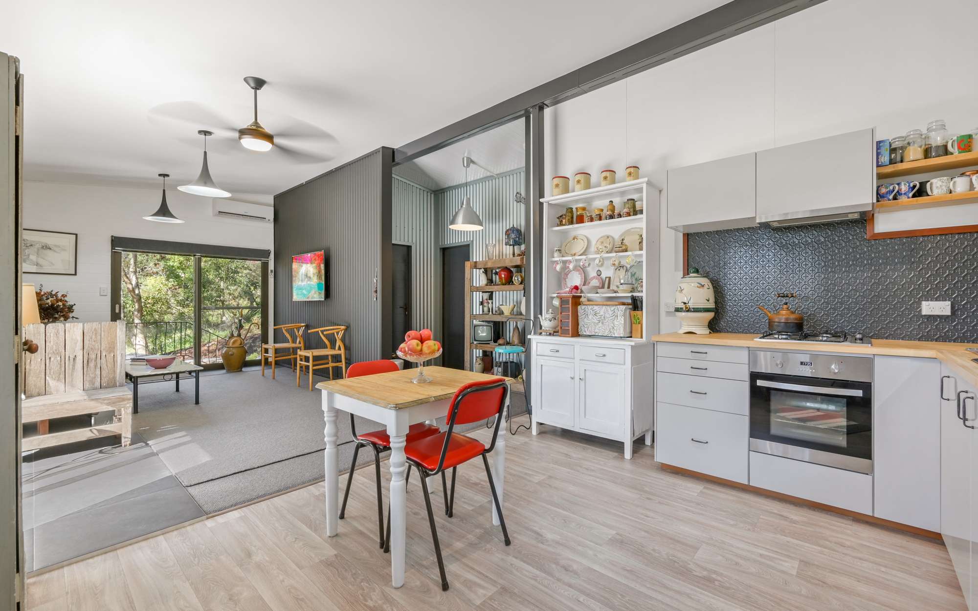 6 Rozelle Street, Wentworth Falls, NSW 2782 AUS