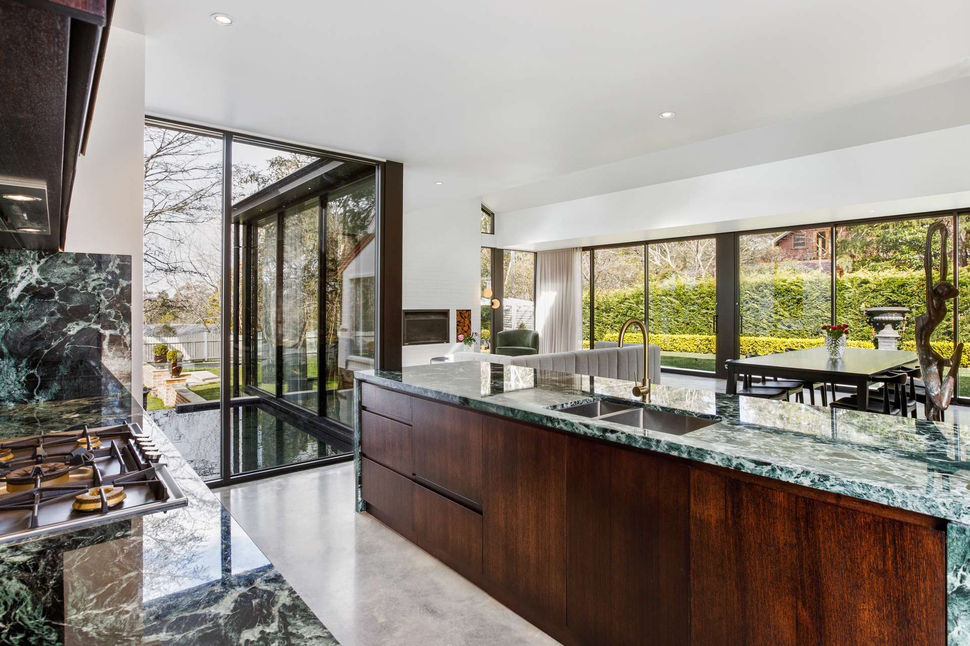 20-22 Backhouse Street, Wentworth Falls, NSW 2782 AUS