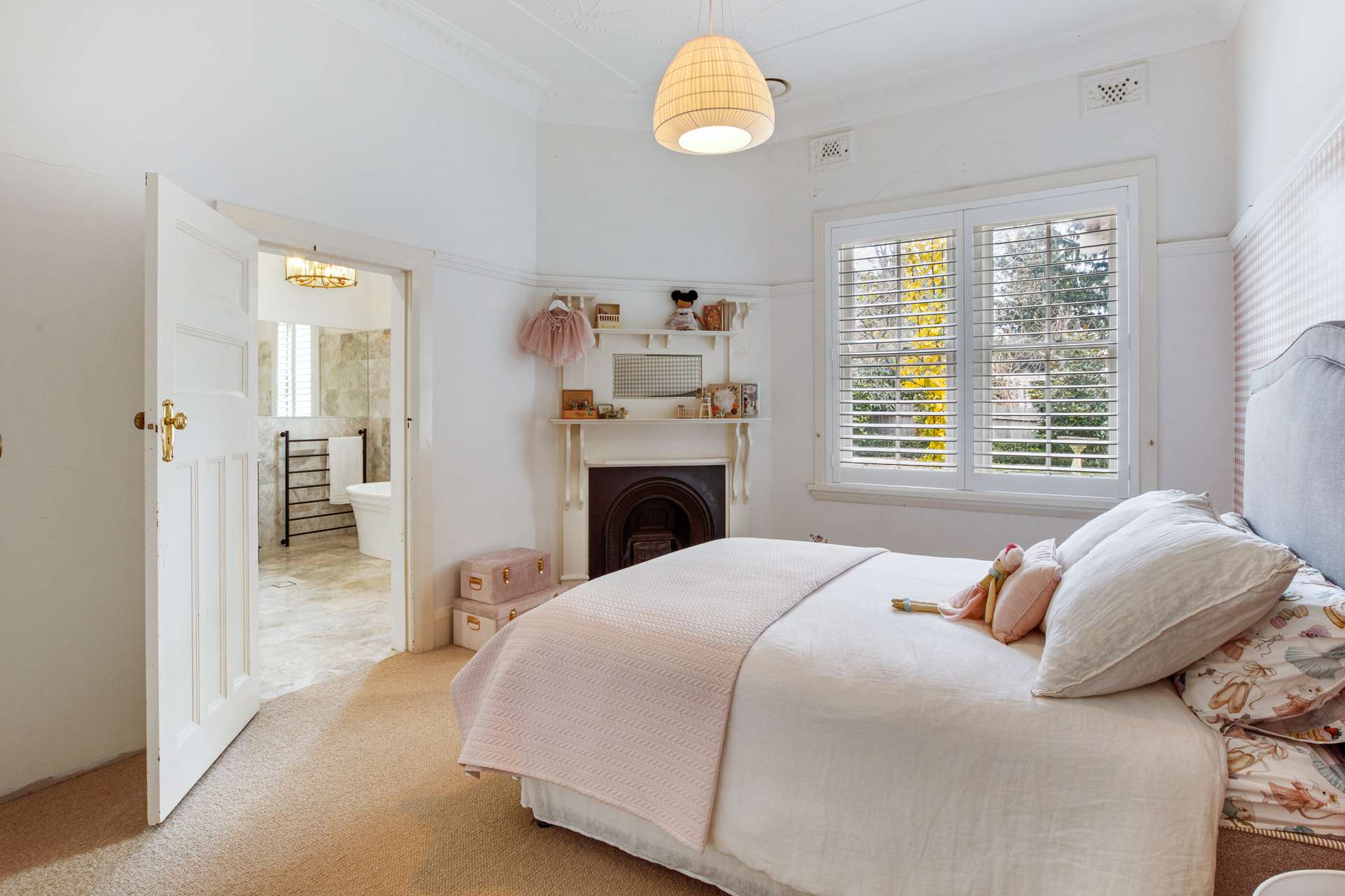 20-22 Backhouse Street, Wentworth Falls, NSW 2782 AUS