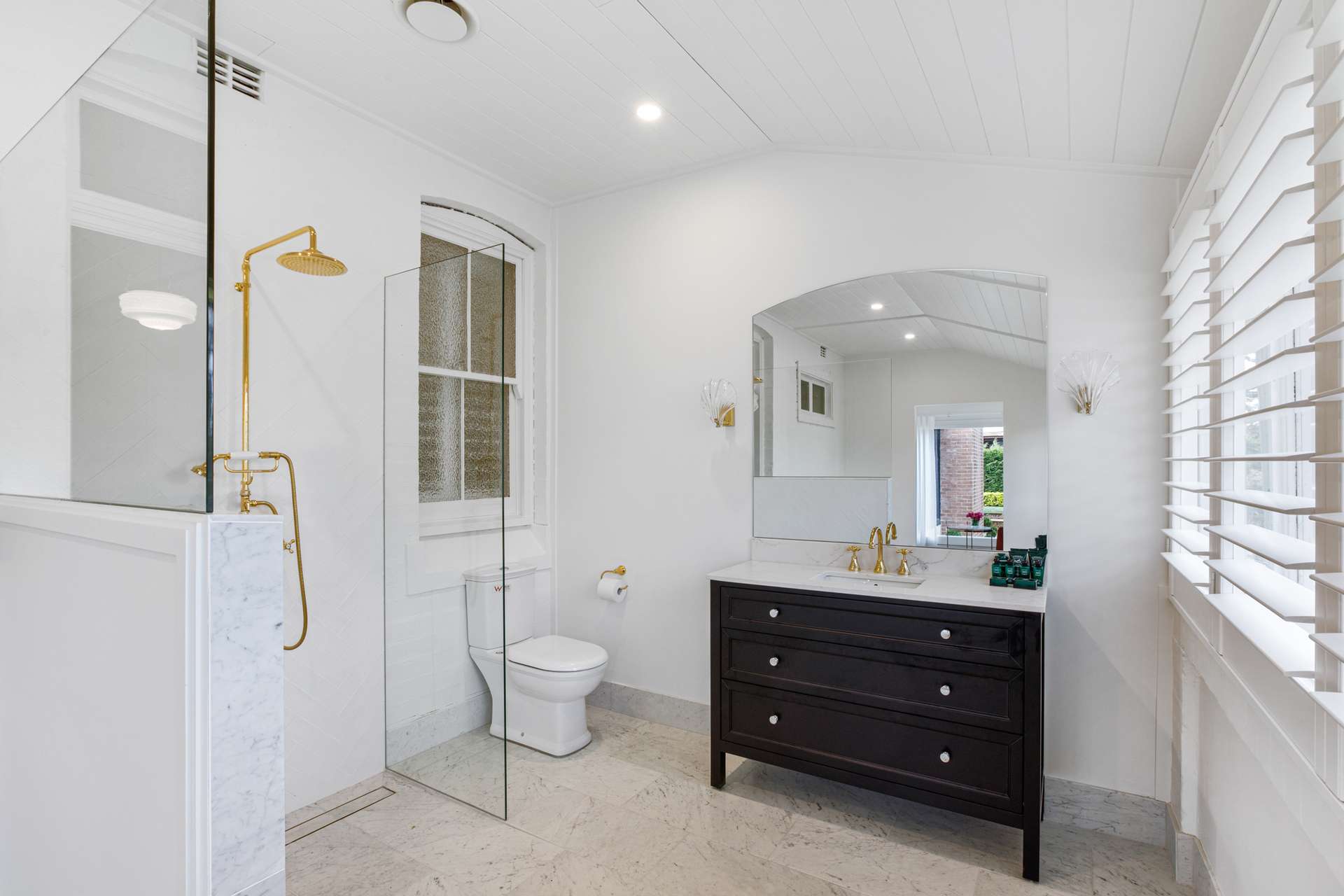 20-22 Backhouse Street, Wentworth Falls, NSW 2782 AUS