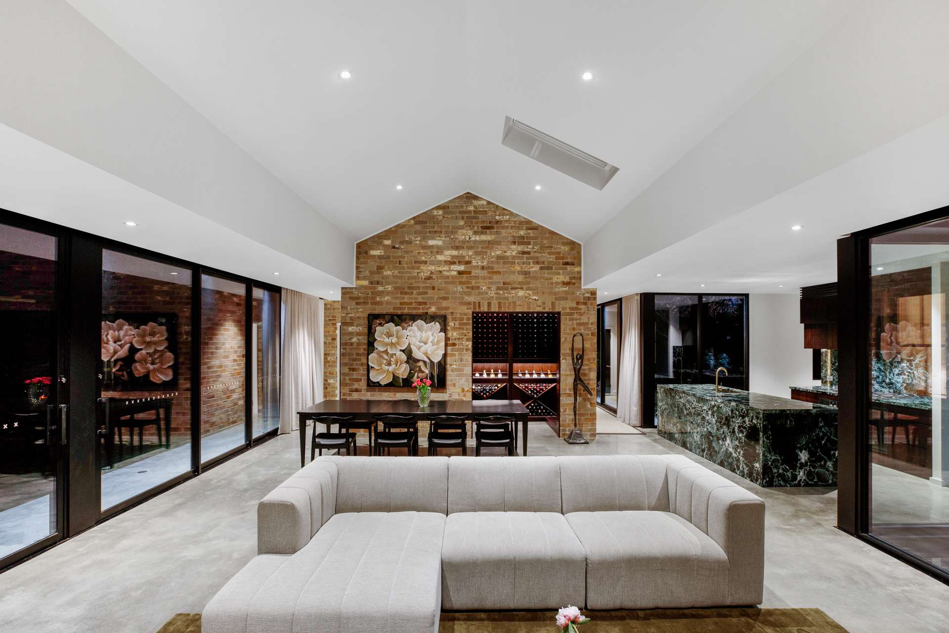 20-22 Backhouse Street, Wentworth Falls, NSW 2782 AUS