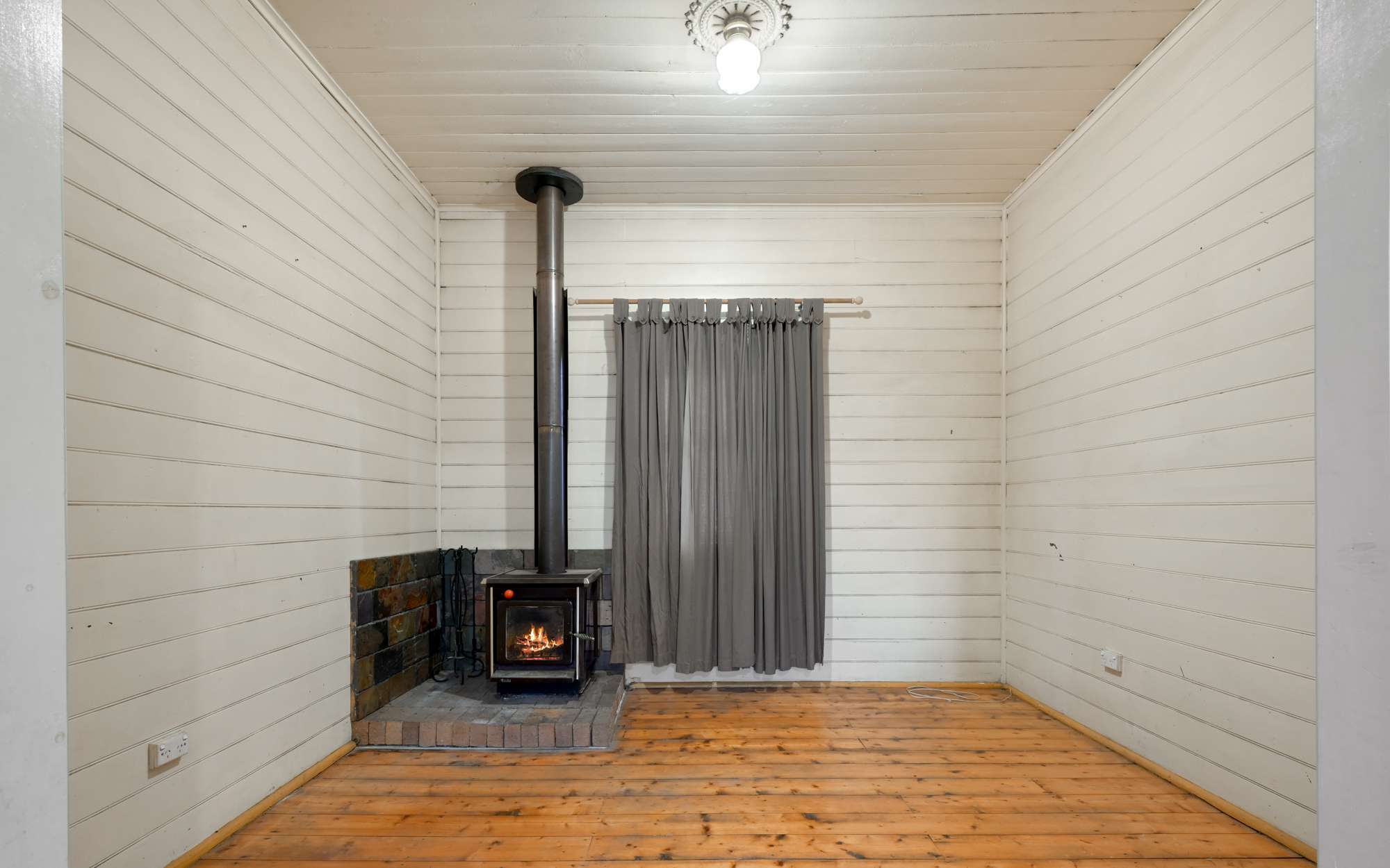 49 Megalong Street, Katoomba, NSW 2780 AUS