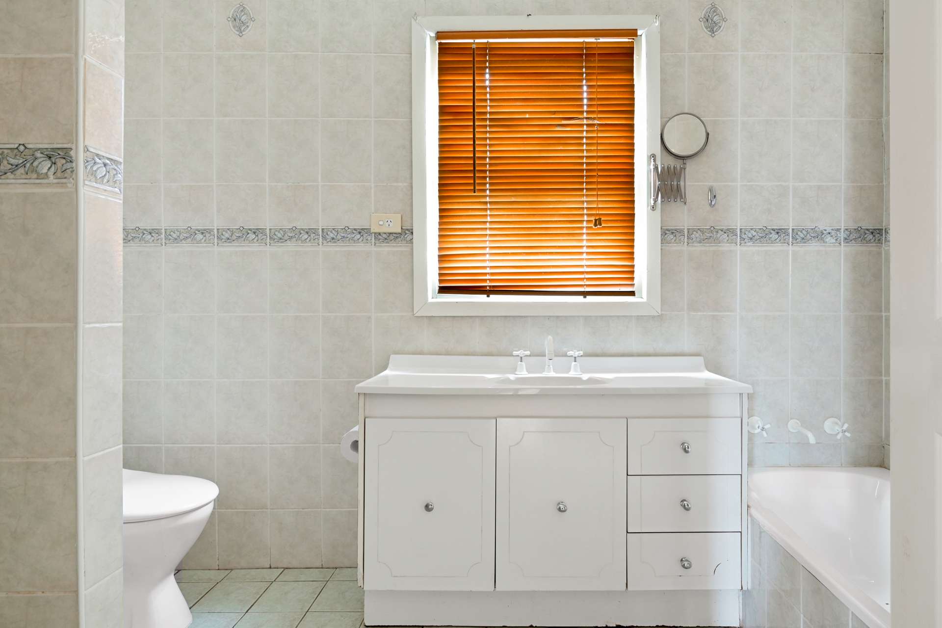 49 Megalong Street, Katoomba, NSW 2780 AUS