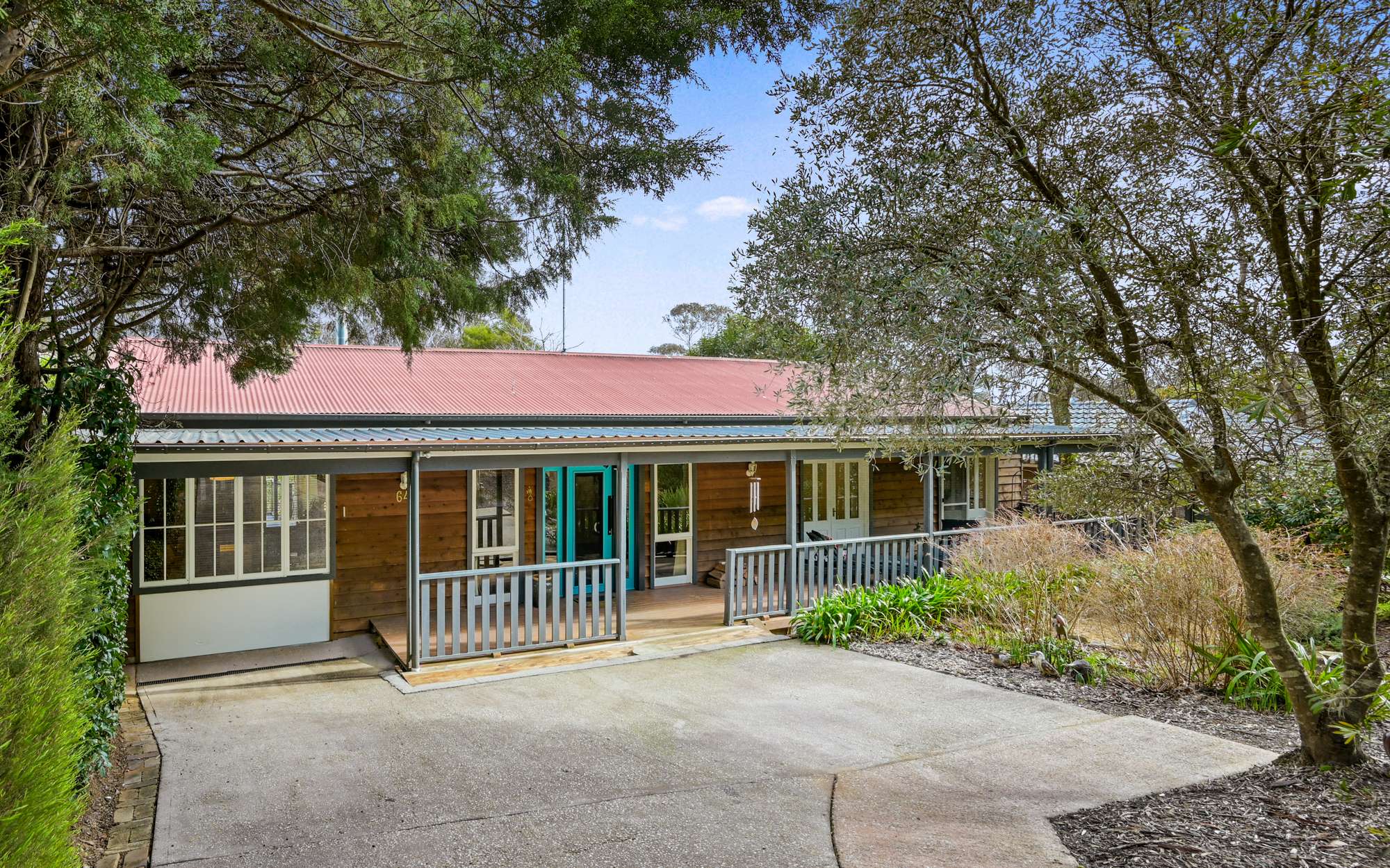 64 Queens Road, Leura, NSW 2780 AUS