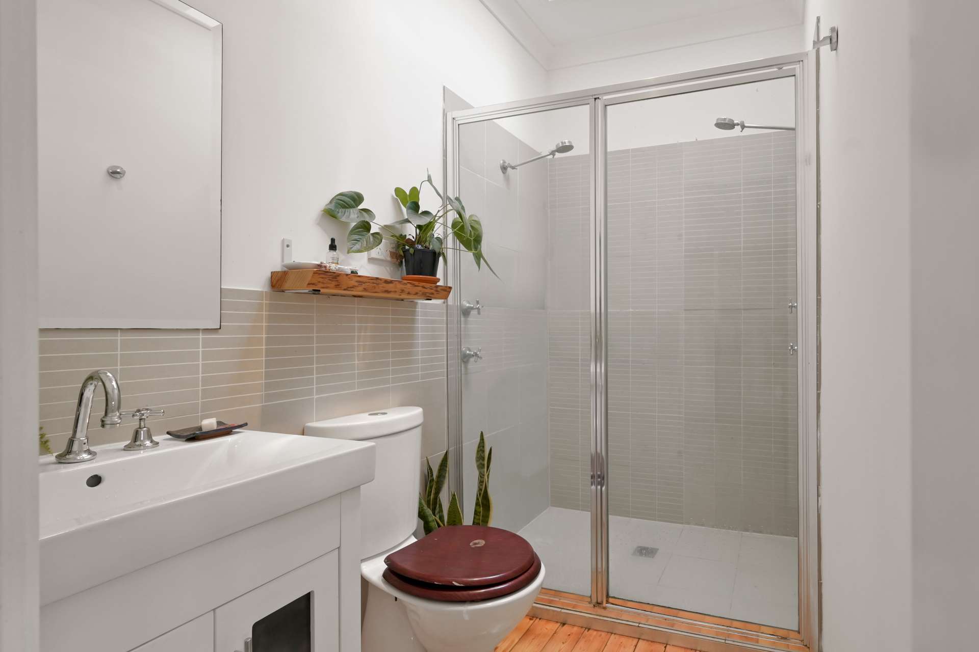 31 Genevieve Road, Bullaburra, NSW 2784 AUS