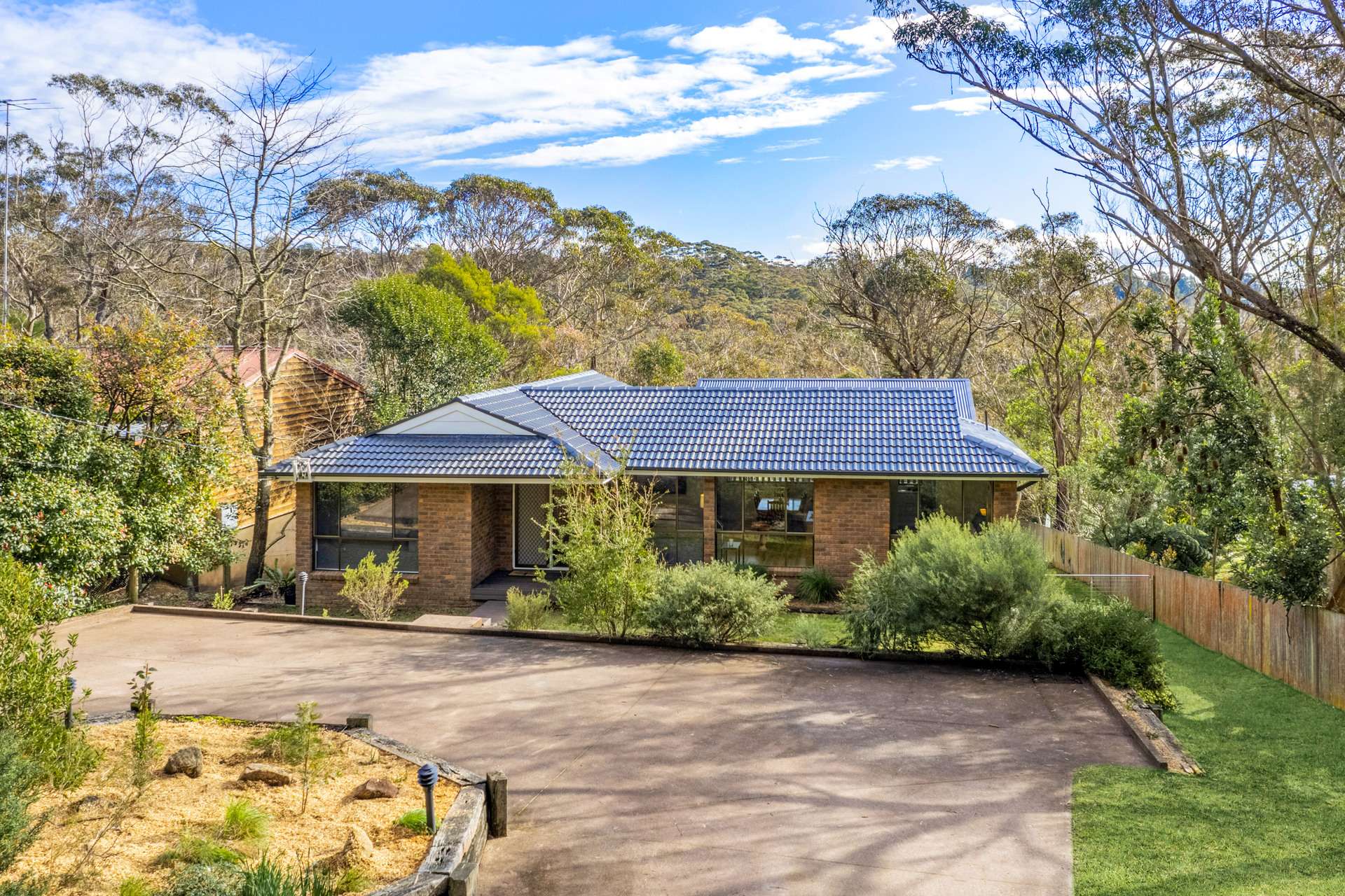 66 Queens Road, Leura, NSW 2780 AUS