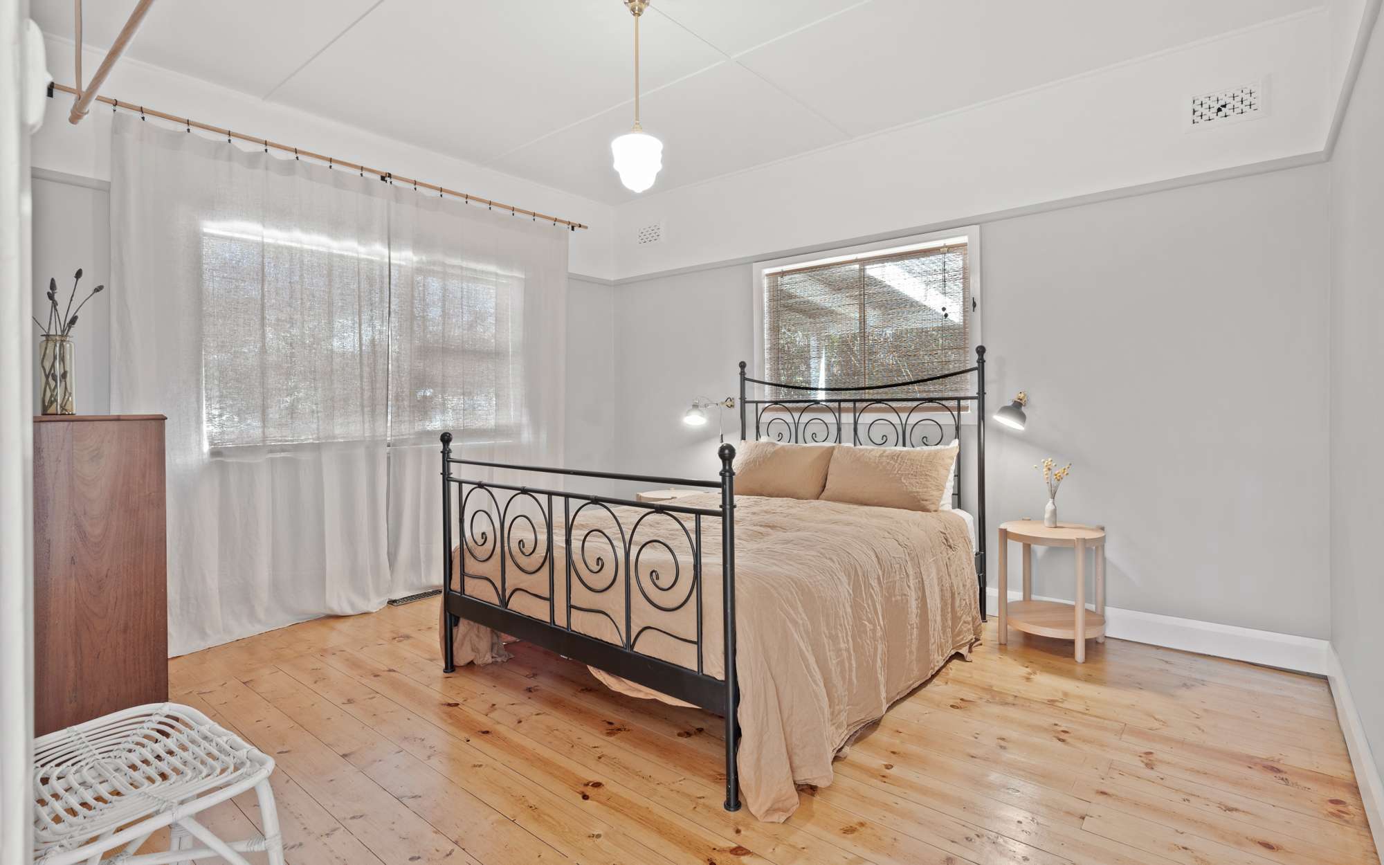 12 Rodova Street, Katoomba, NSW 2780 AUS