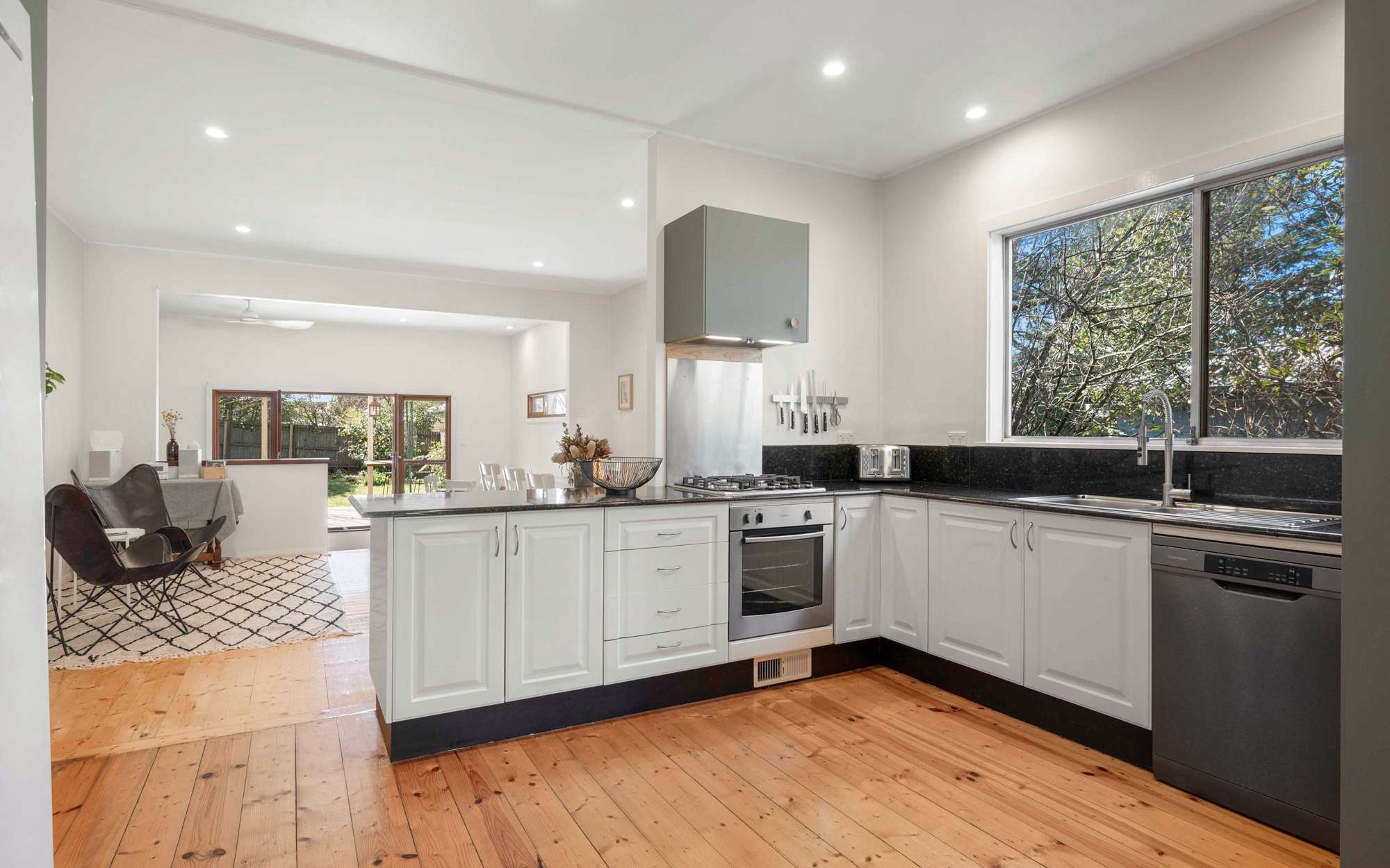 12 Rodova Street, Katoomba, NSW 2780 AUS