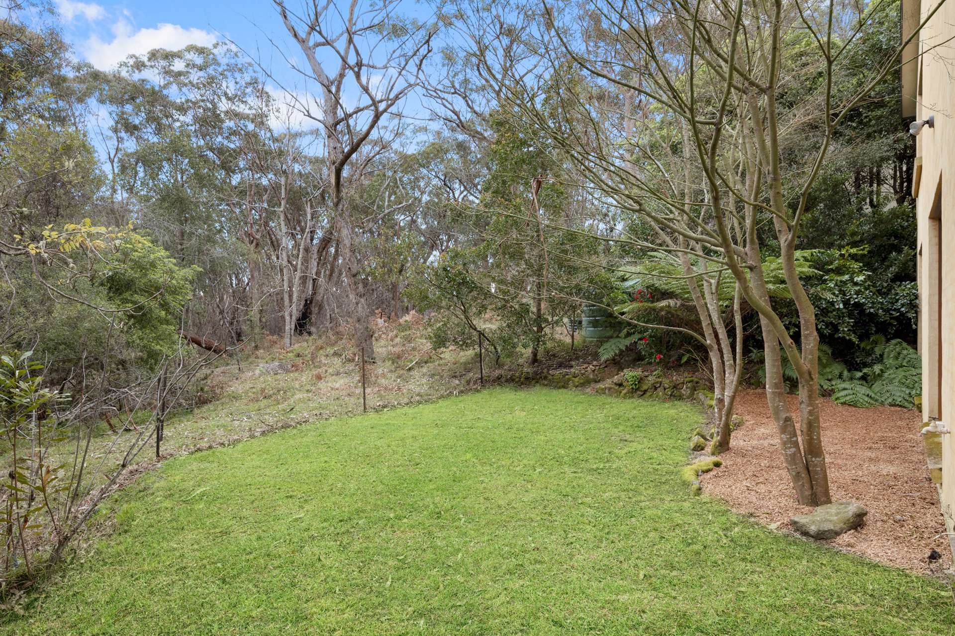 83 Genevieve Road, Bullaburra, NSW 2784 AUS