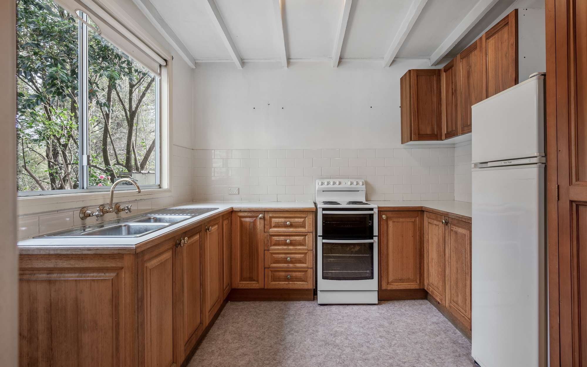 7 The Avenue, Wentworth Falls, NSW 2782 AUS