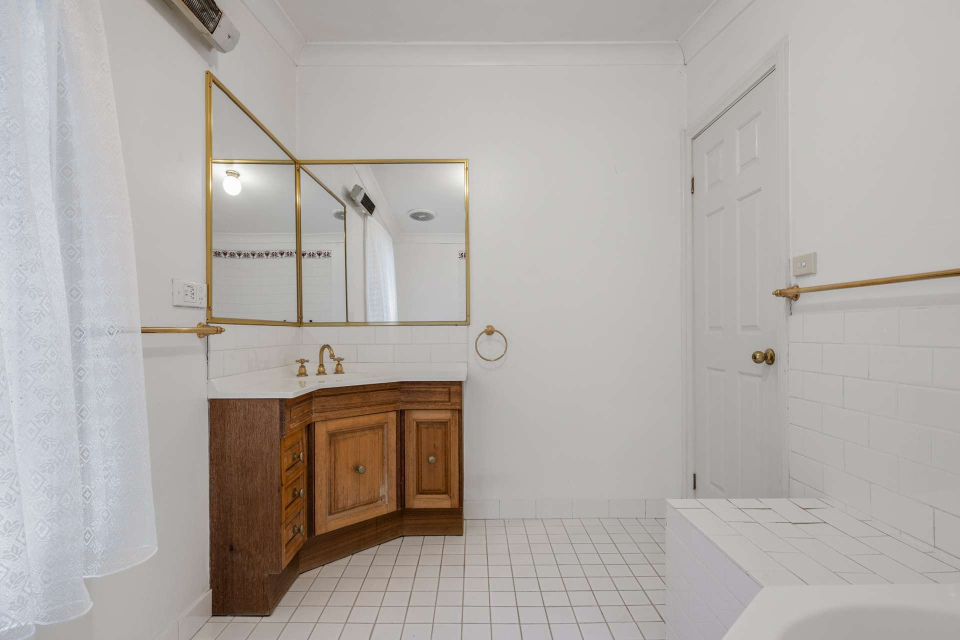 7 The Avenue, Wentworth Falls, NSW 2782 AUS