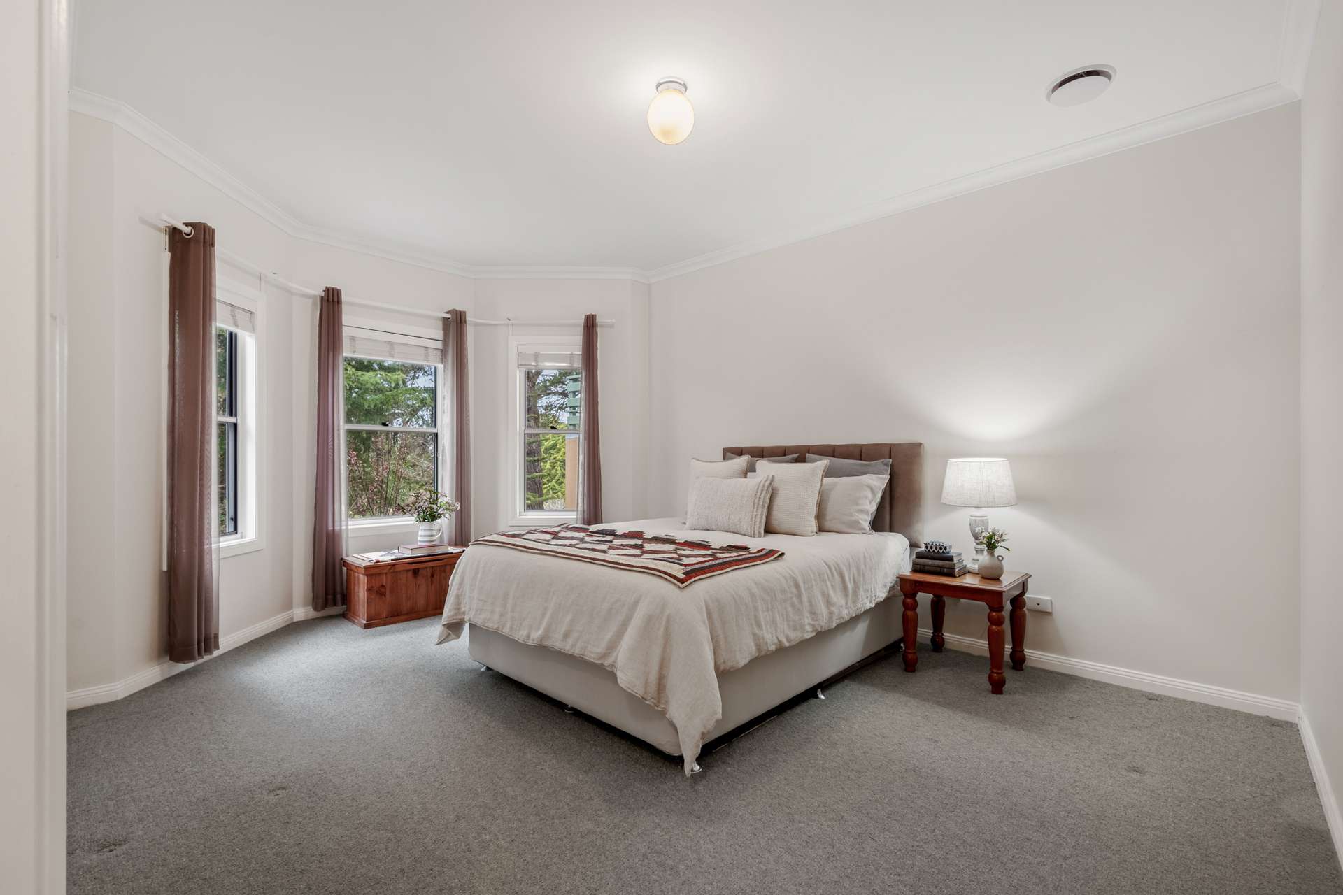 76 Barton Street, Katoomba, NSW 2780 AUS