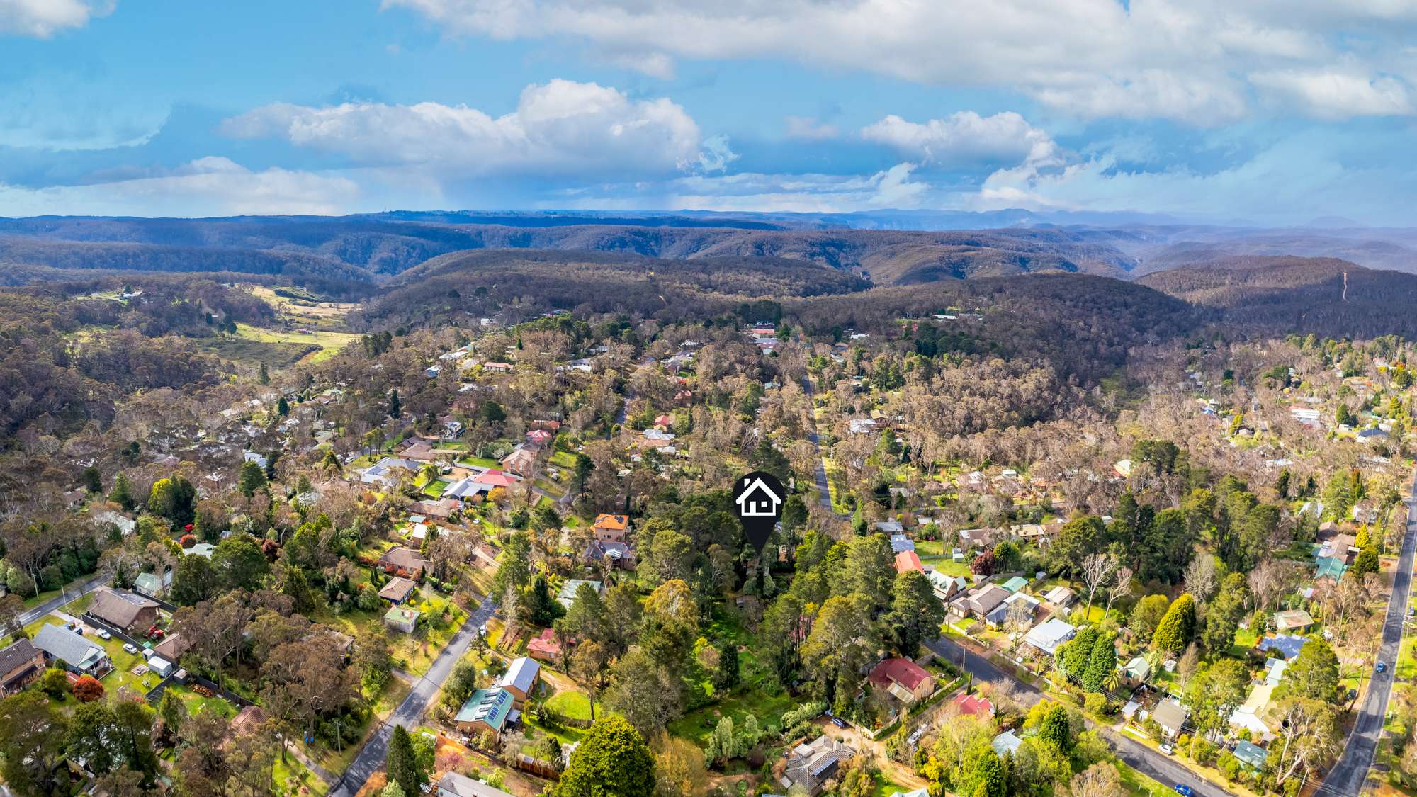 16 Fourth Avenue, Katoomba, NSW 2780 AUS