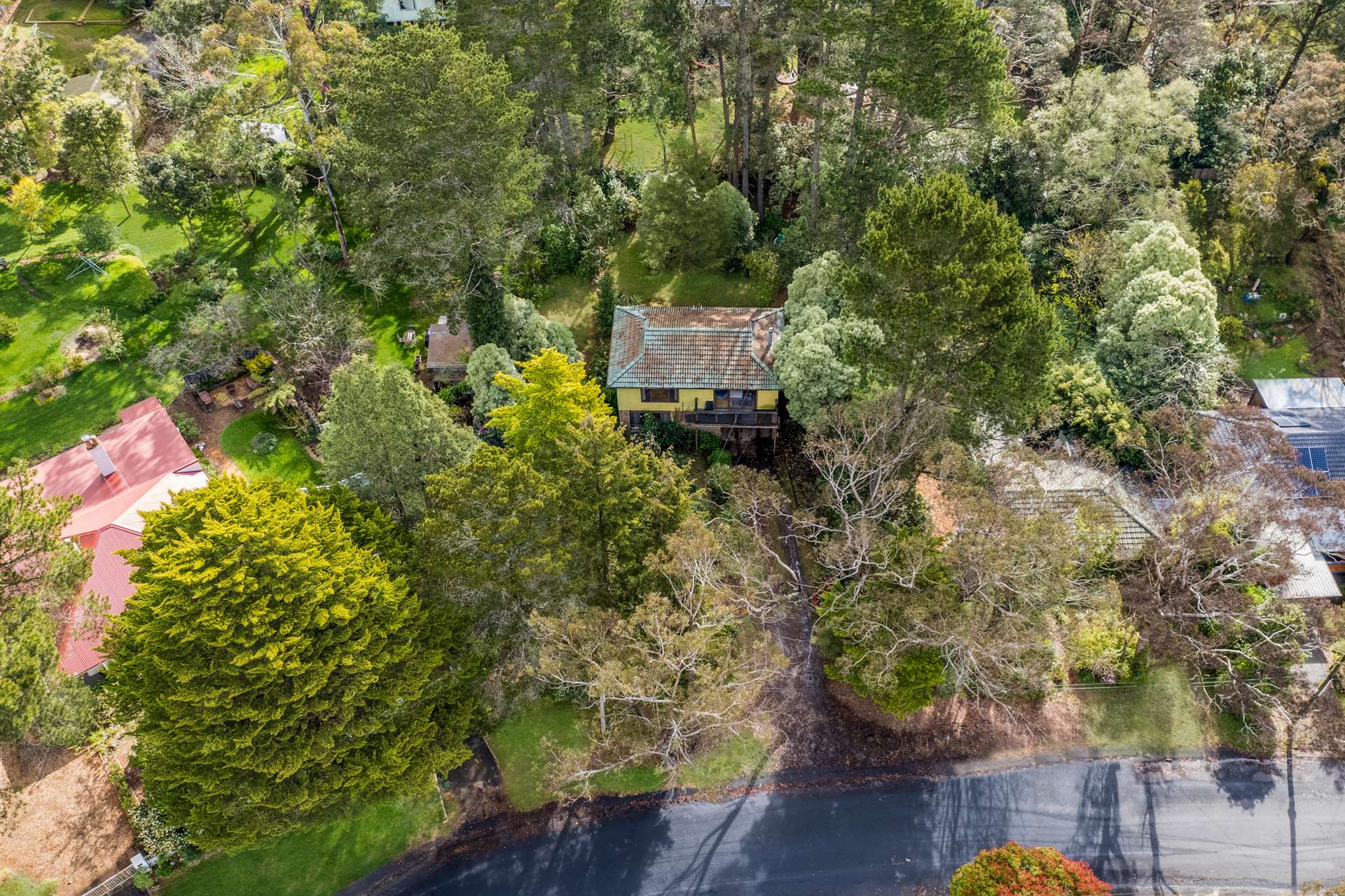 16 Fourth Avenue, Katoomba, NSW 2780 AUS