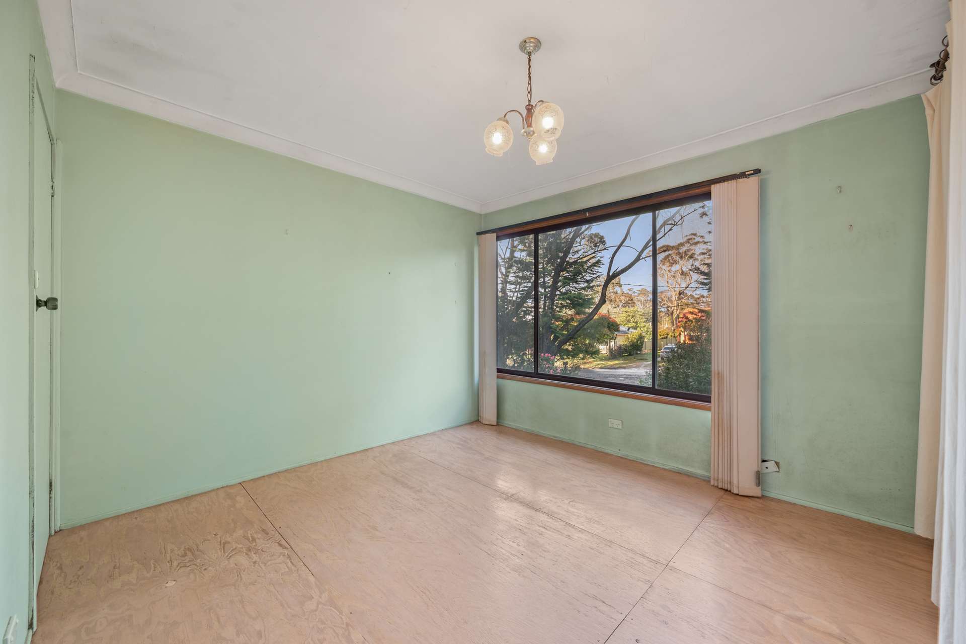 16 Fourth Avenue, Katoomba, NSW 2780 AUS