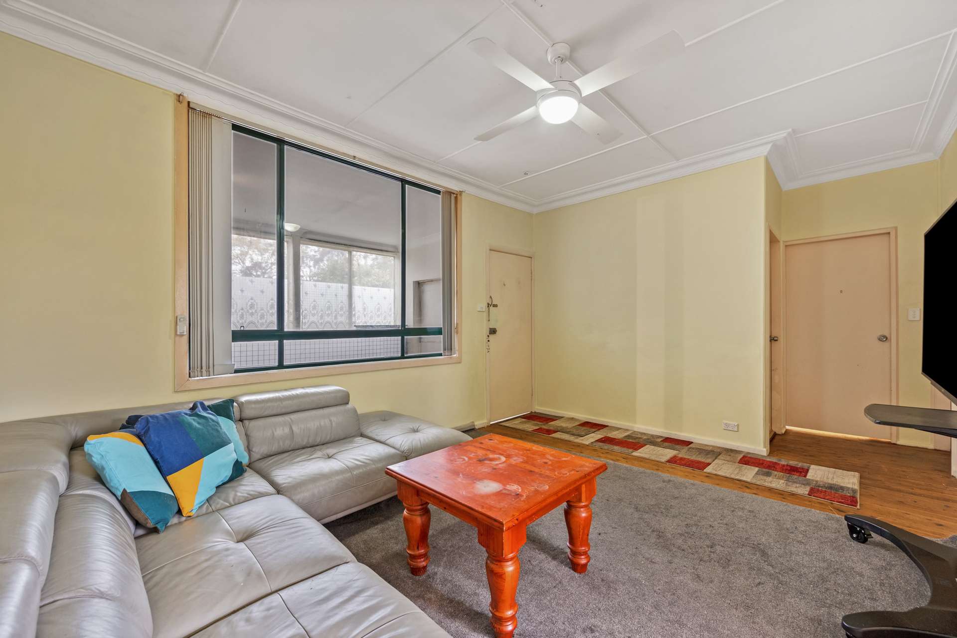 24 Paris Parade, Katoomba, NSW 2780 AUS