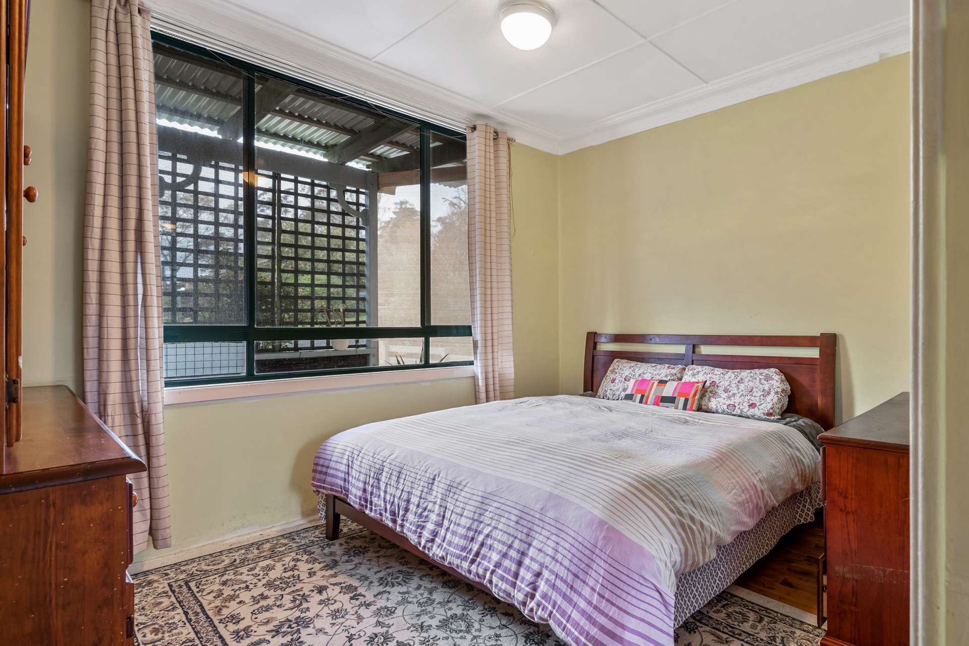 24 Paris Parade, Katoomba, NSW 2780 AUS