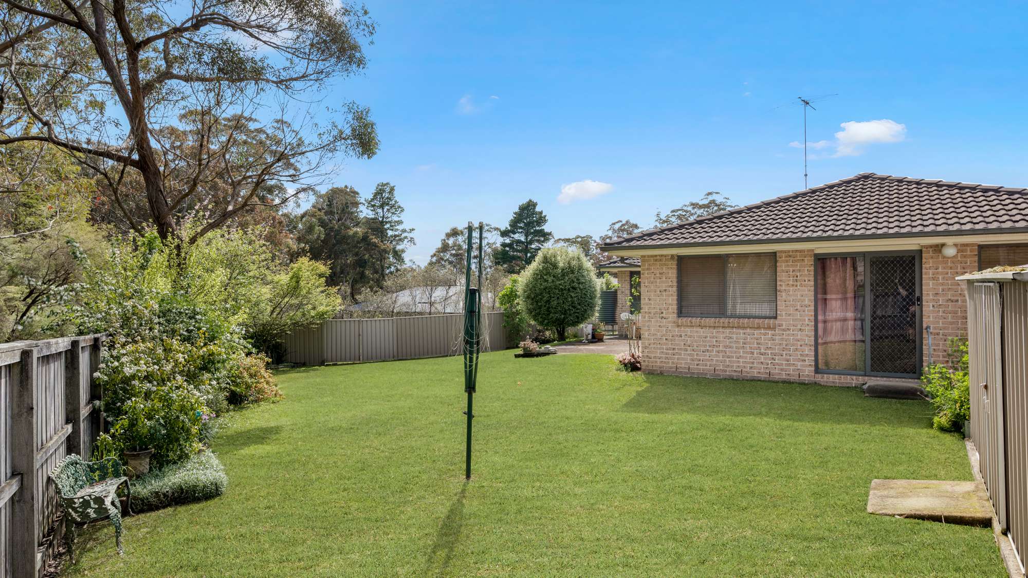 19 Log Bridge Place, Hazelbrook, NSW 2779 AUS