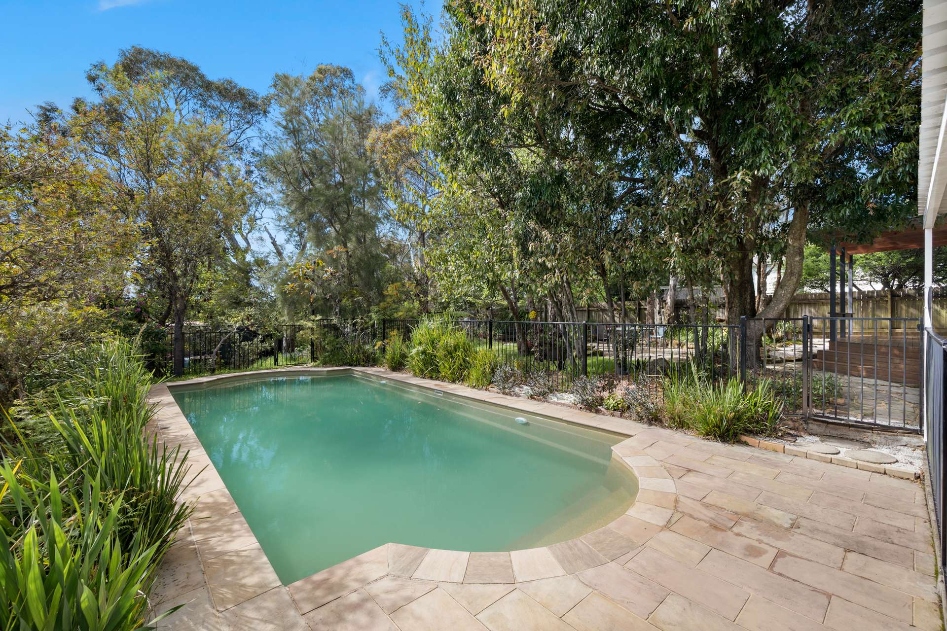 15 Glenfarne Parade, Lawson, NSW 2783 AUS