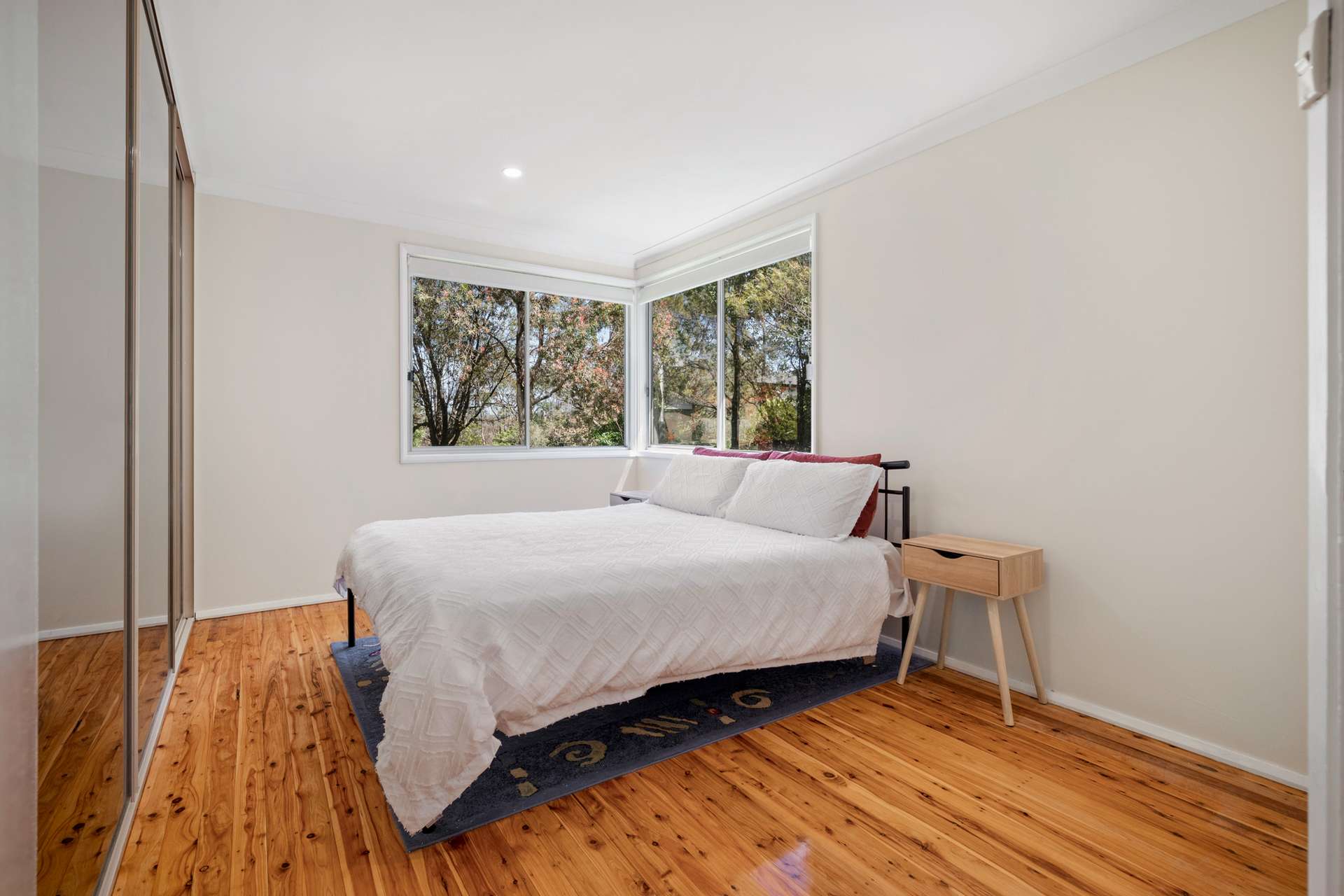 15 Glenfarne Parade, Lawson, NSW 2783 AUS