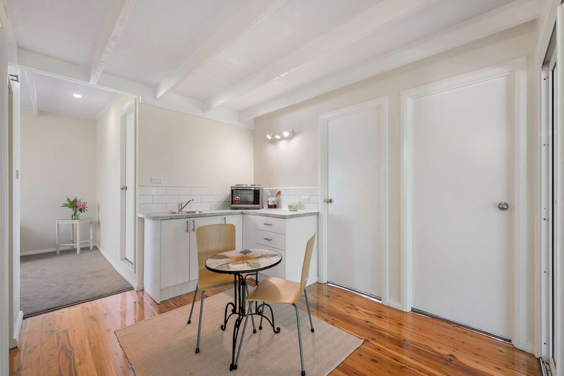 15 Glenfarne Parade, Lawson, NSW 2783 AUS