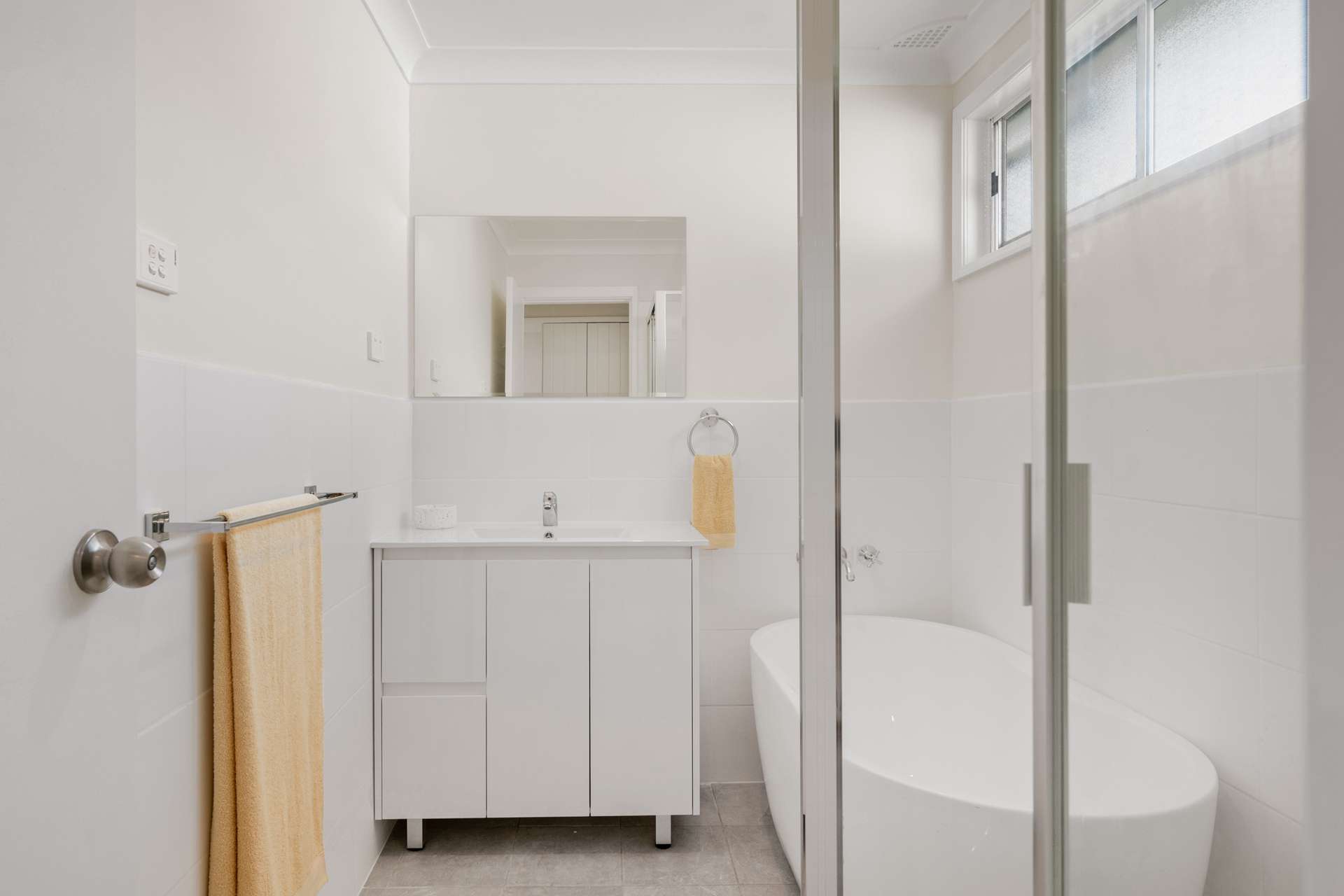 15 Glenfarne Parade, Lawson, NSW 2783 AUS