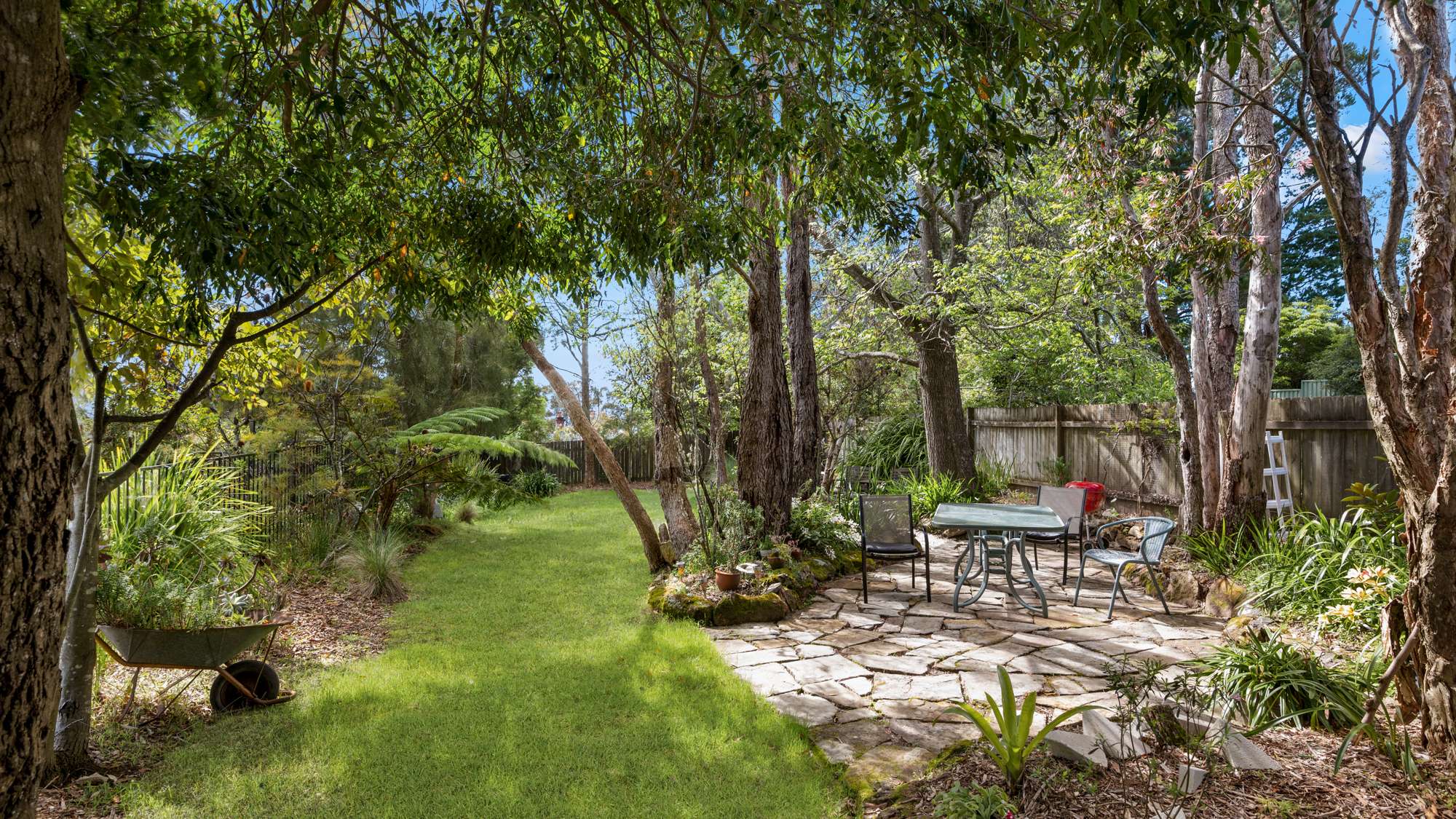 15 Glenfarne Parade, Lawson, NSW 2783 AUS