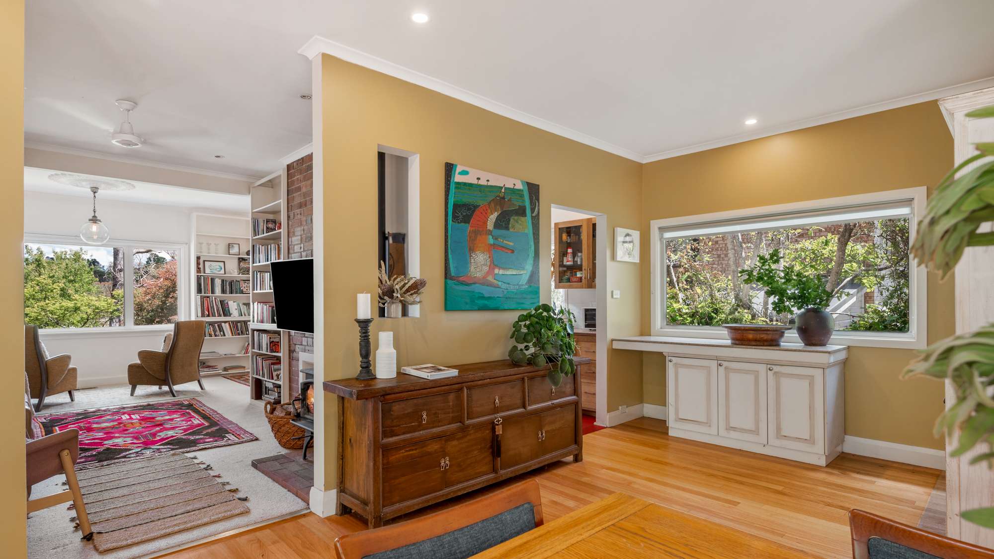 11 St Georges Parade, Wentworth Falls, NSW 2782 AUS