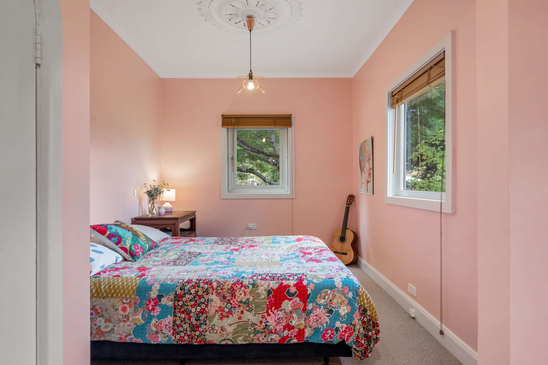 11 St Georges Parade, Wentworth Falls, NSW 2782 AUS