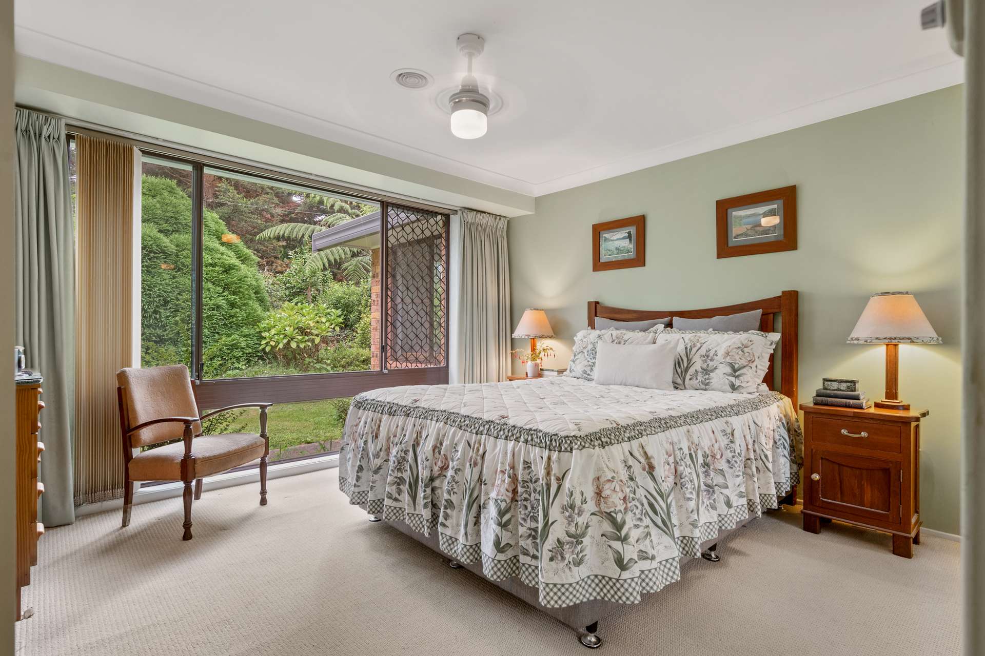 12 Wilson Street, Wentworth Falls, NSW 2782 AUS