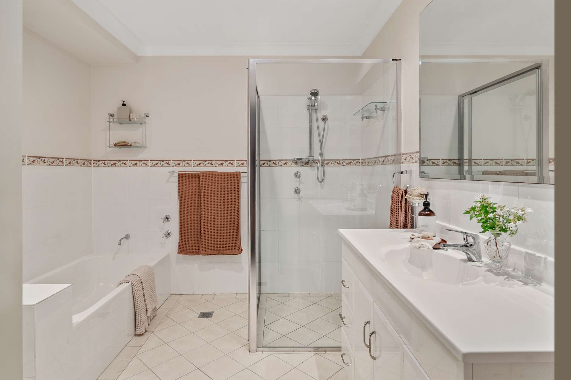 12 Wilson Street, Wentworth Falls, NSW 2782 AUS