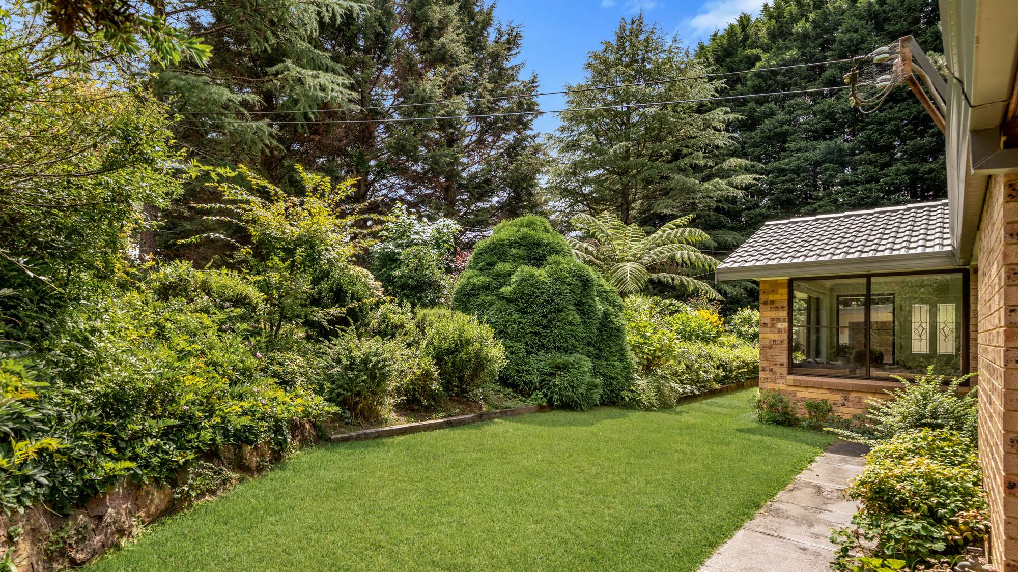 12 Wilson Street, Wentworth Falls, NSW 2782 AUS