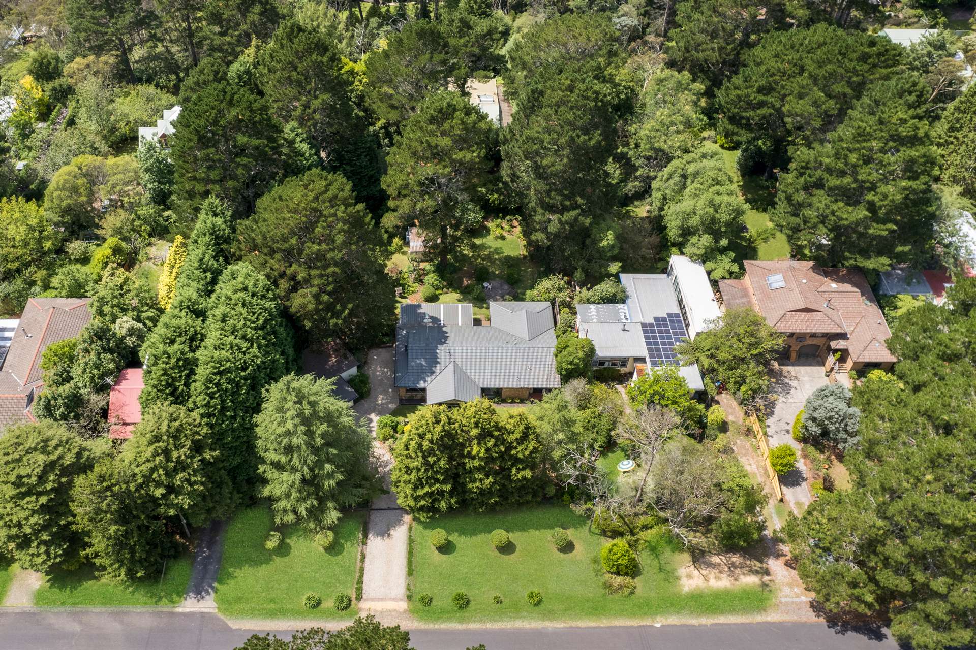 12 Wilson Street, Wentworth Falls, NSW 2782 AUS