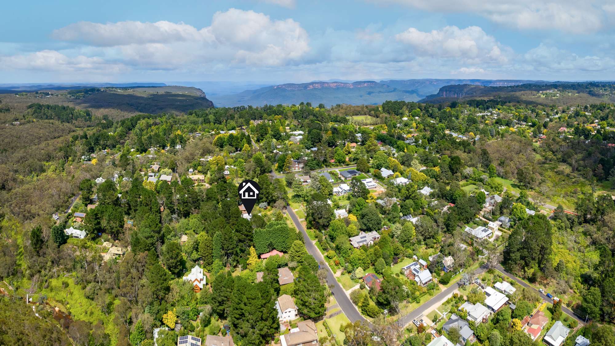 12 Wilson Street, Wentworth Falls, NSW 2782 AUS