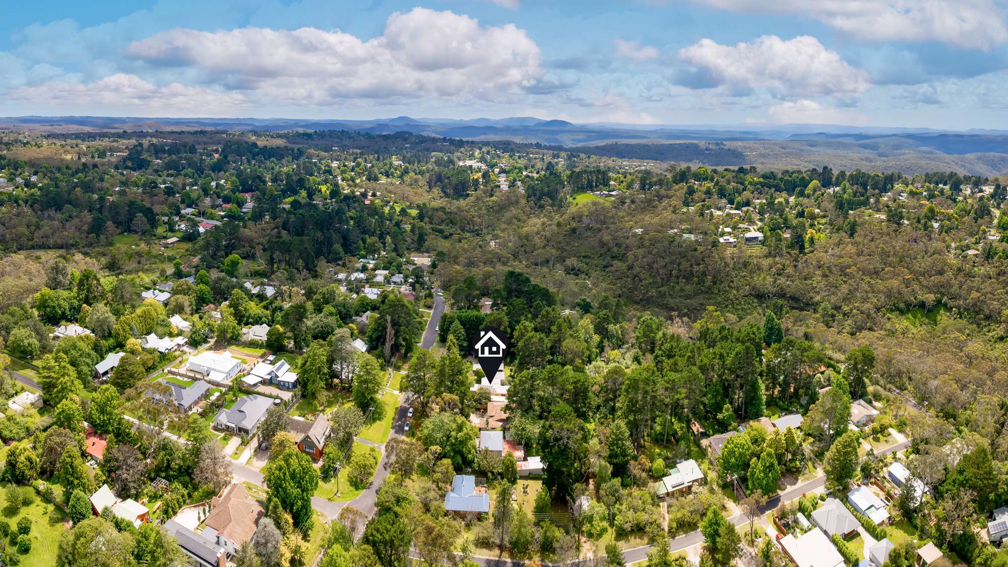 12 Wilson Street, Wentworth Falls, NSW 2782 AUS