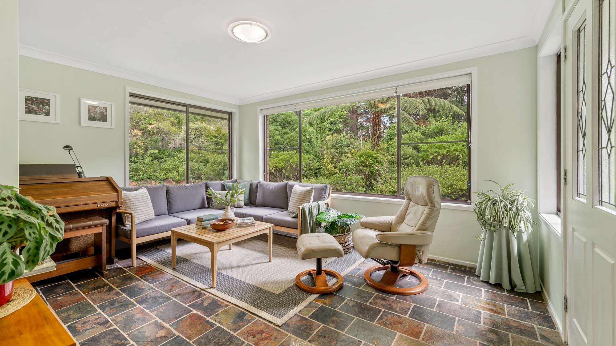 12 Wilson Street, Wentworth Falls, NSW 2782 AUS