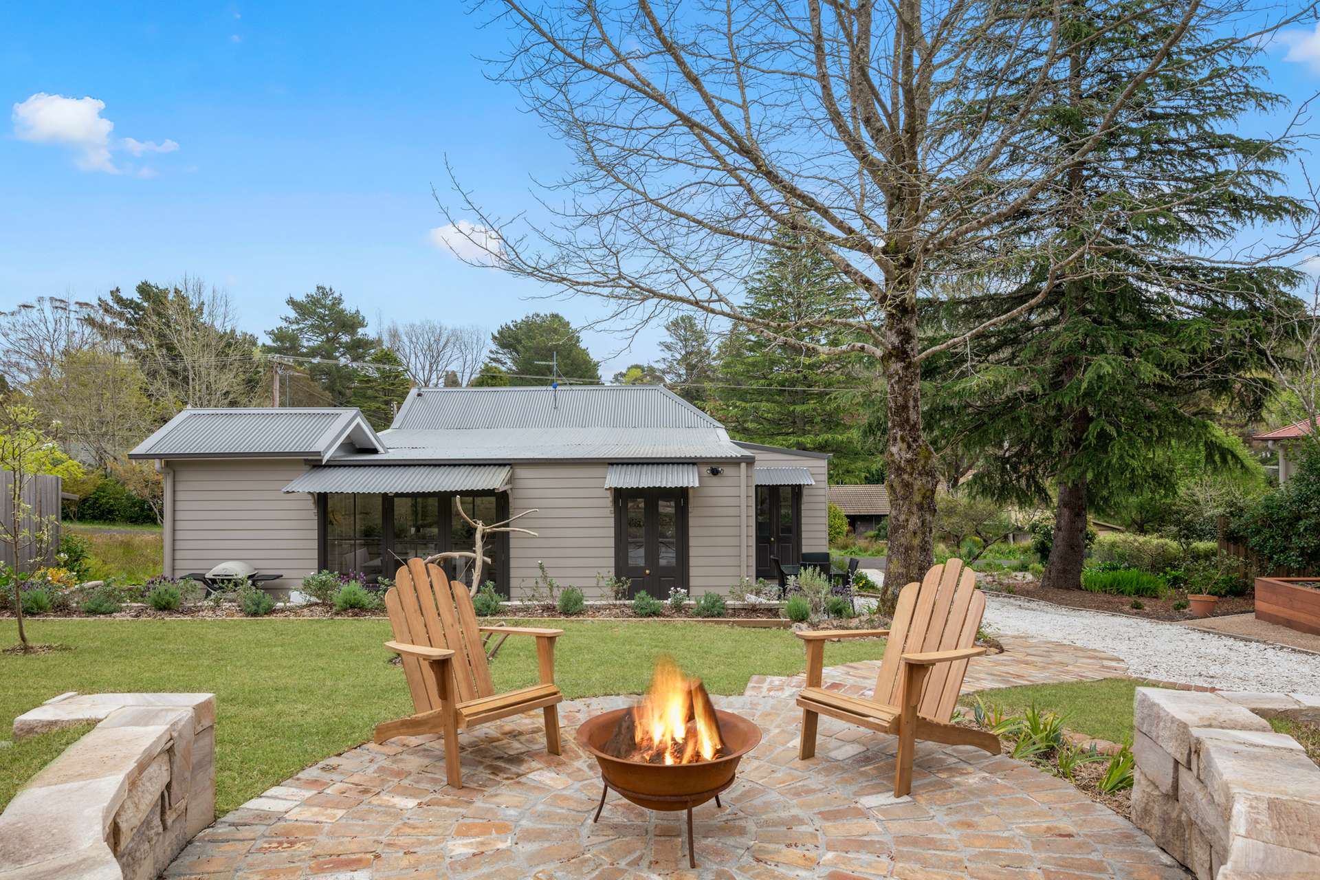 16 Spencer Street, Leura, NSW 2780 AUS