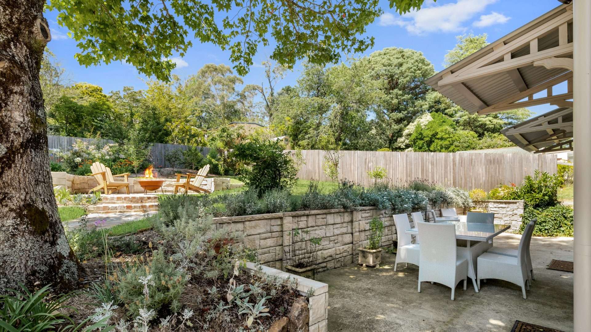 16 Spencer Street, Leura, NSW 2780 AUS