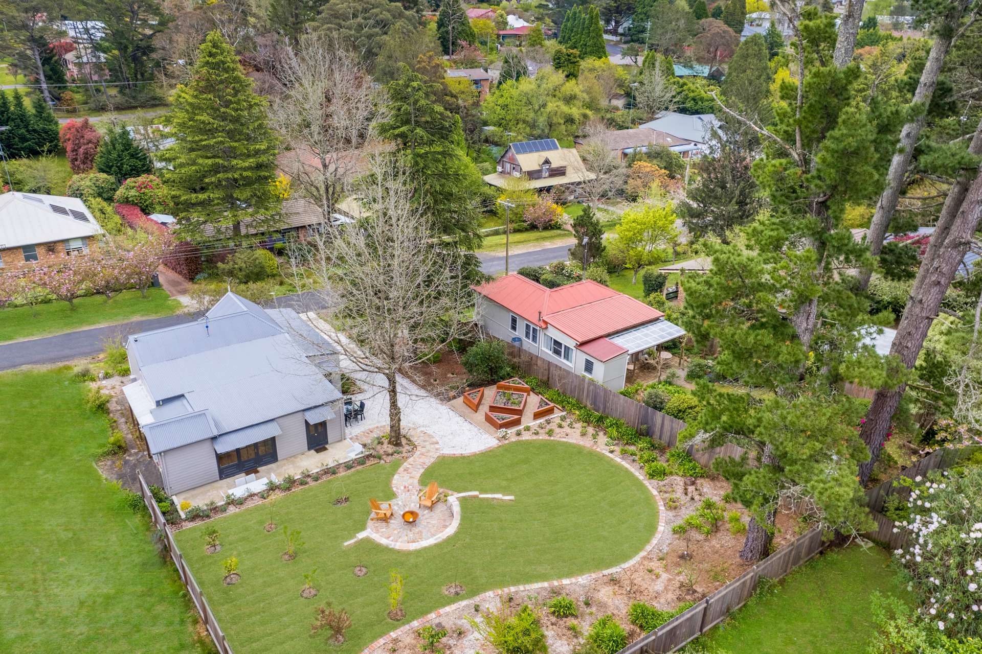 16 Spencer Street, Leura, NSW 2780 AUS