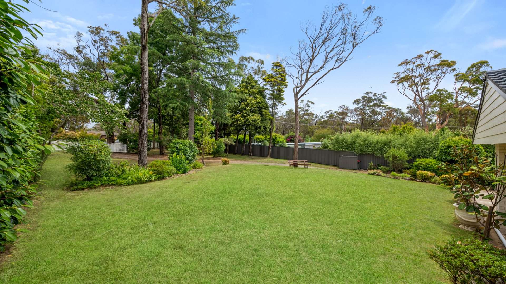52 Genevieve Road, Bullaburra, NSW 2784 AUS