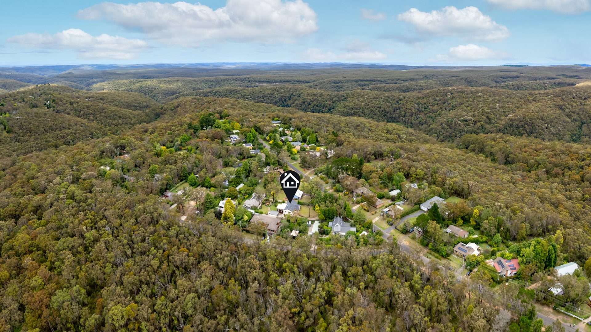 52 Genevieve Road, Bullaburra, NSW 2784 AUS