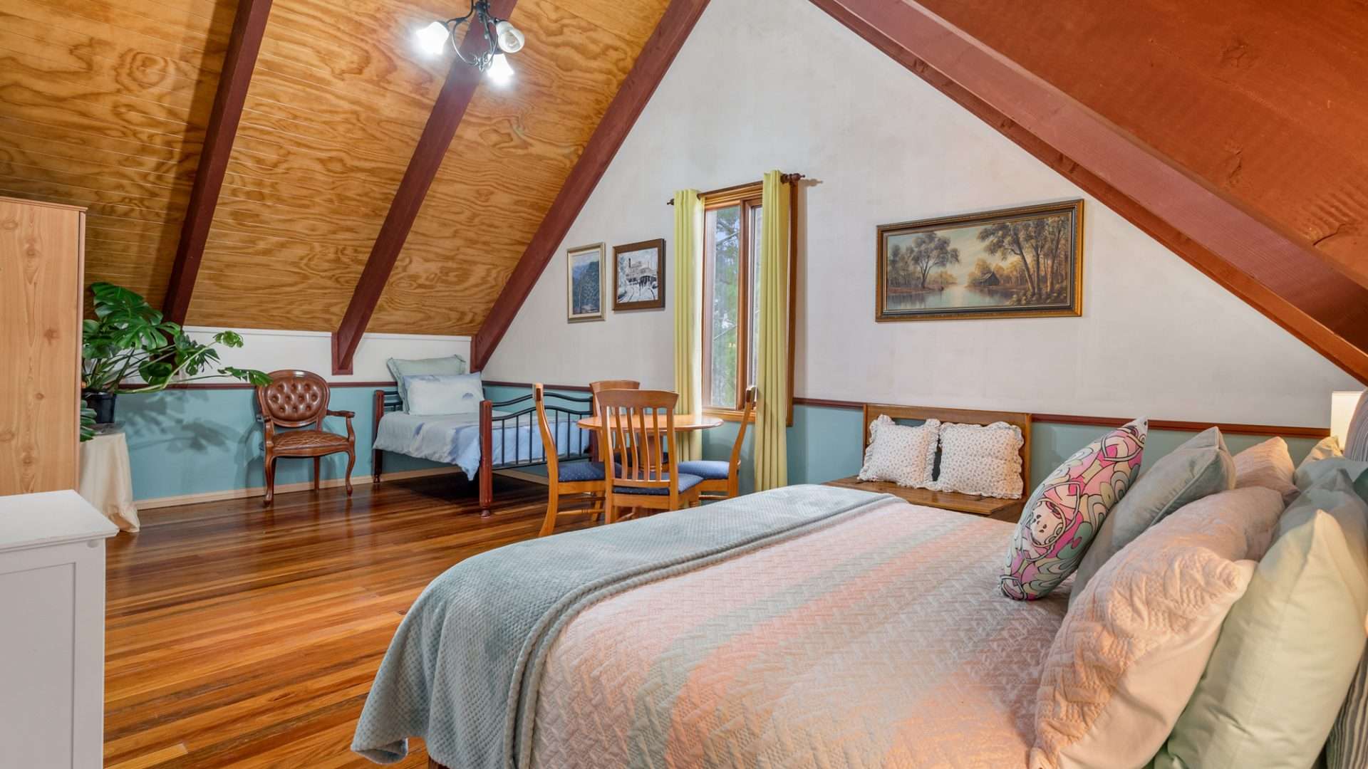 12 Abbotsford Road, Katoomba, NSW 2780 AUS