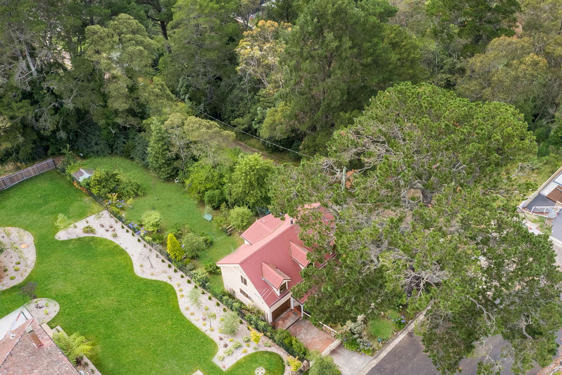 12 Abbotsford Road, Katoomba, NSW 2780 AUS