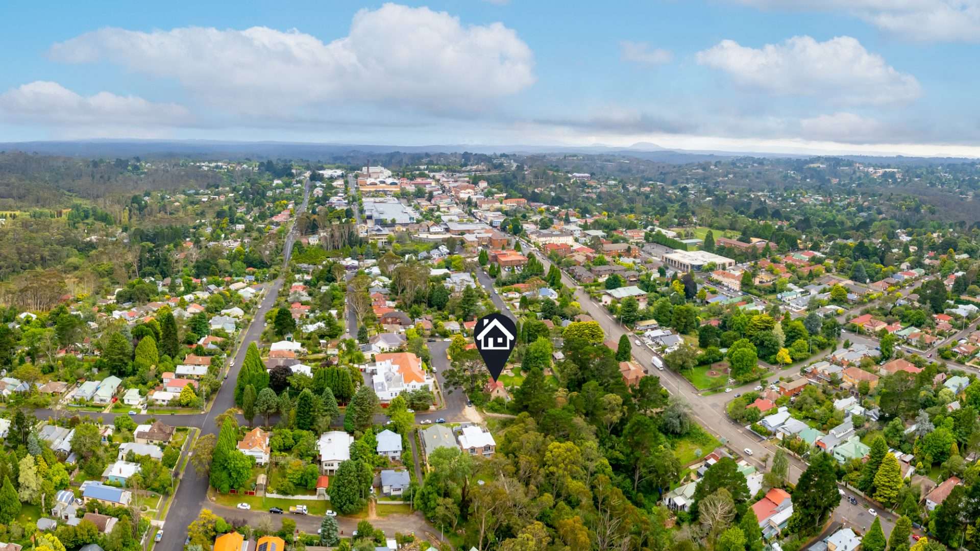 12 Abbotsford Road, Katoomba, NSW 2780 AUS