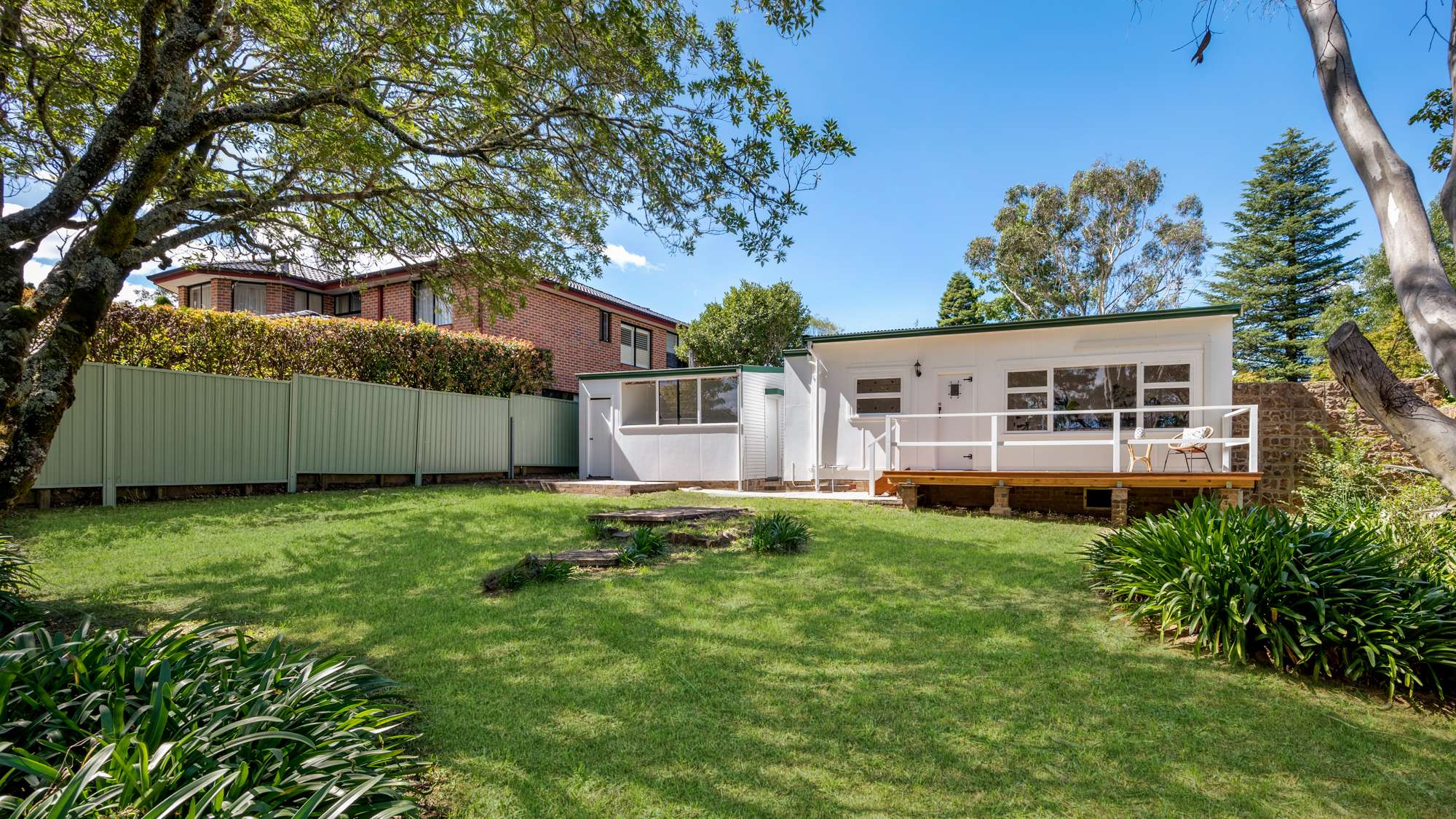 15 Buena Vista Avenue, Wentworth Falls, NSW 2782 AUS