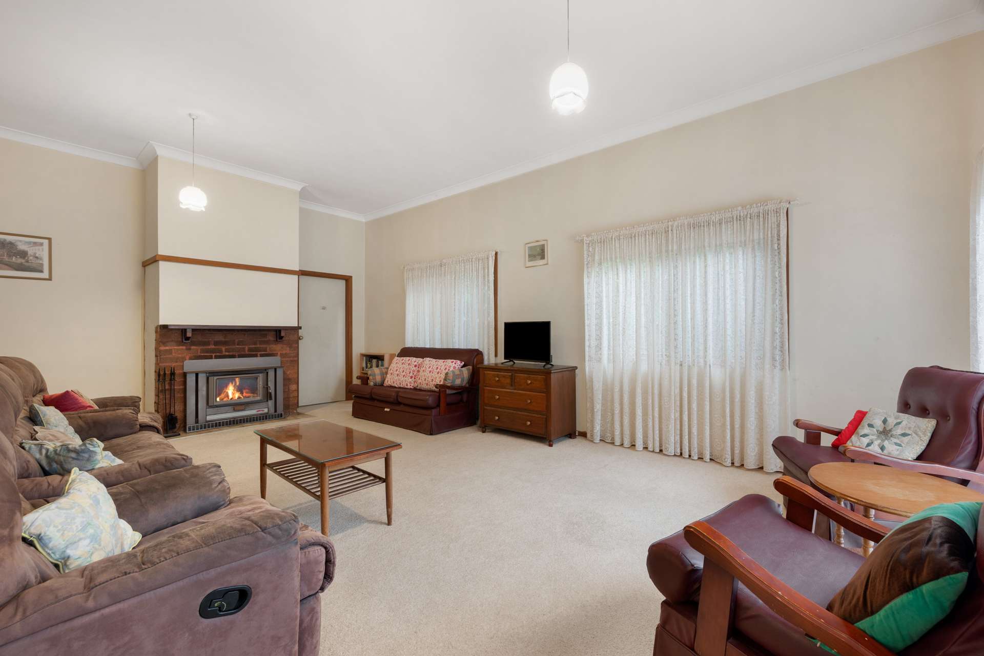 36 Armstrong Street, Wentworth Falls, NSW 2782 AUS