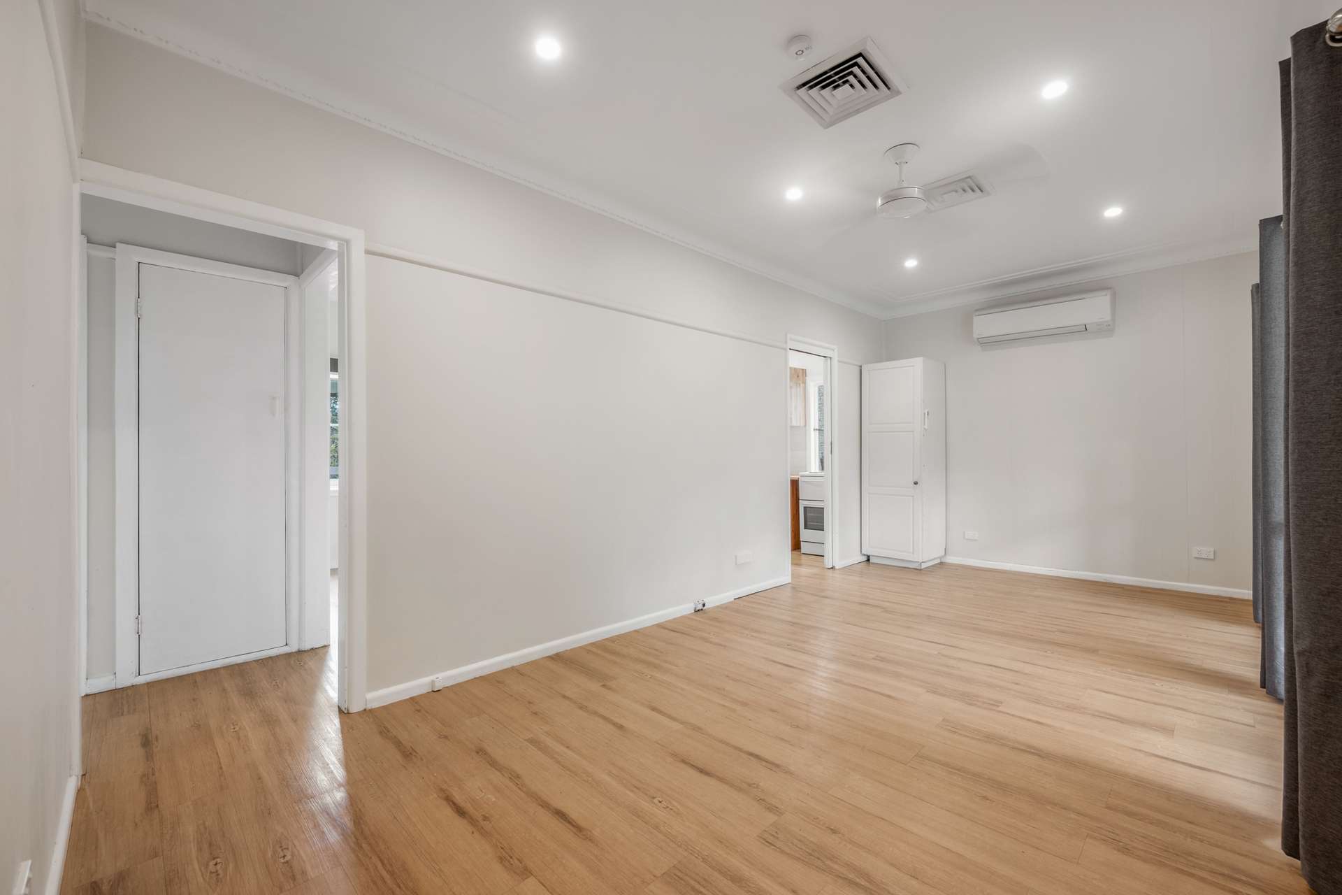 26 Catherine Crescent, Blaxland, NSW 2774 AUS